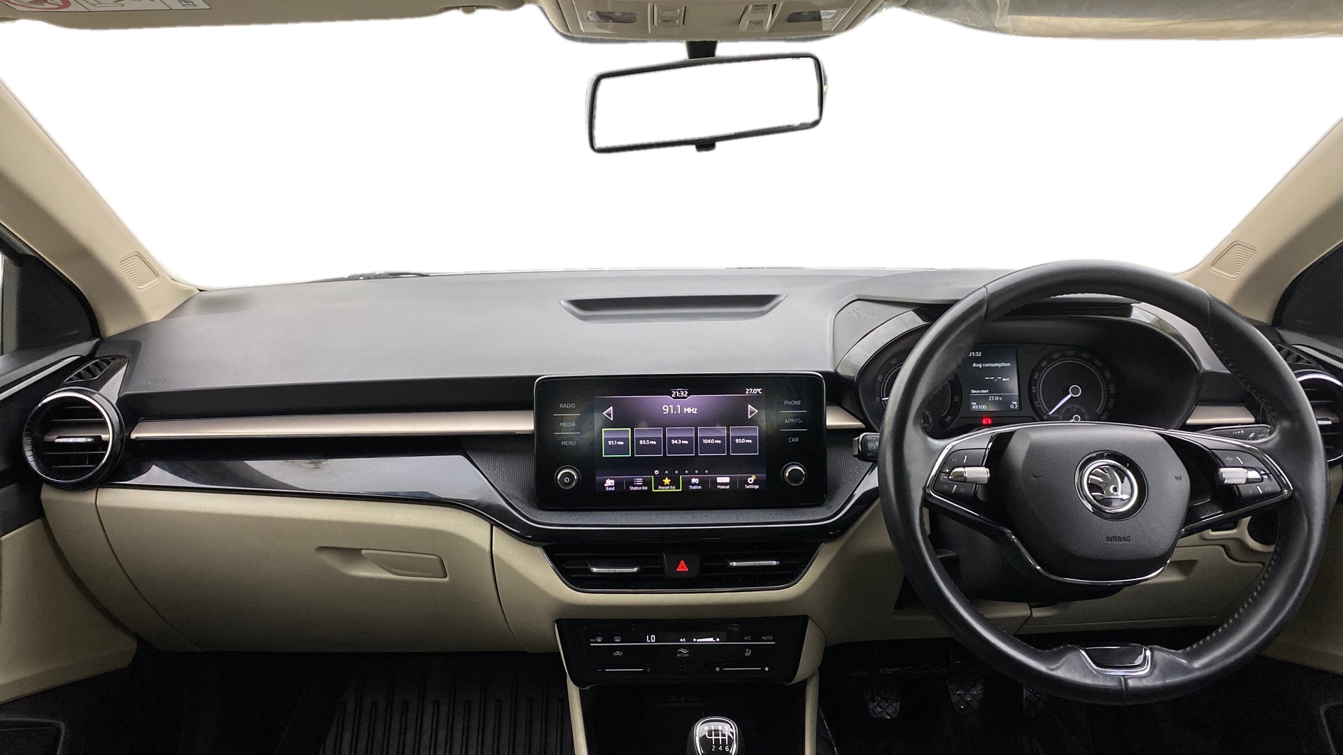 View 2023 Skoda Slavia Ambition 1.0 TSI MT Image 16 Used 2023 Skoda Slavia Ambition 1.0 TSI MT Image 16