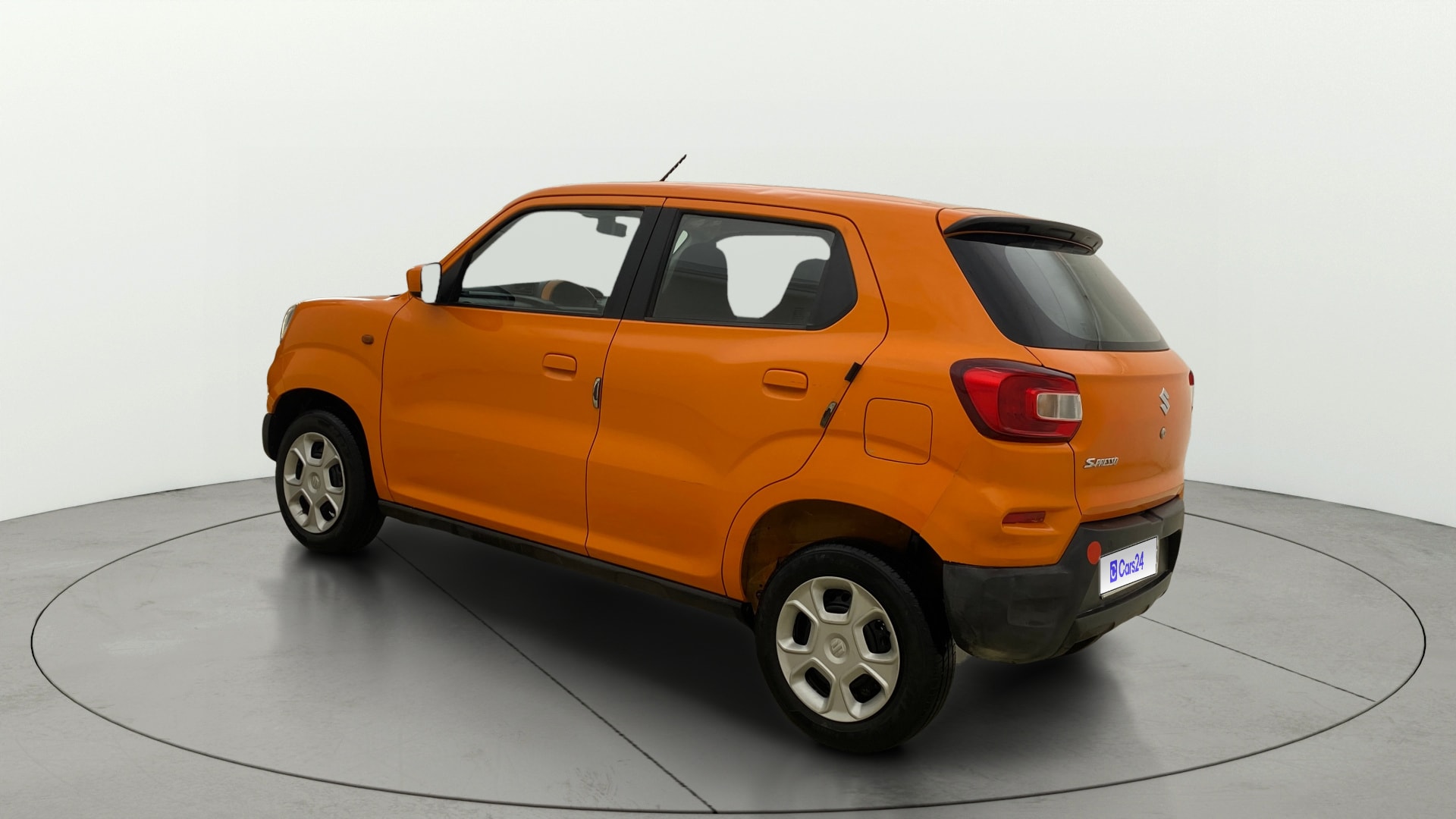 View 2019 Maruti Suzuki 1000 Base Variant Image 2 Used 2019 Maruti Suzuki 1000 Base Variant Image 2