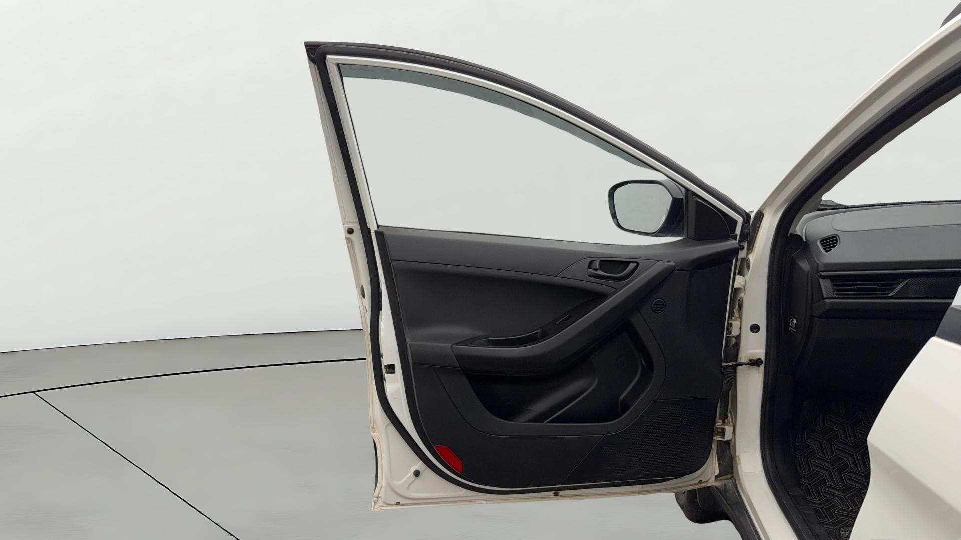 View 2024 Tata Nexon Revotron XE Image 32 Used 2024 Tata Nexon Revotron XE Image 32