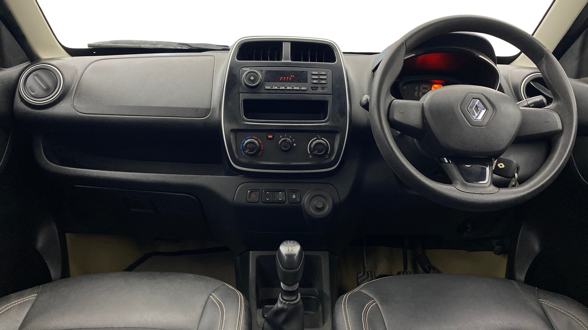 View 2018 Renault Kwid RXL Image 15 Used 2018 Renault Kwid RXL Image 15