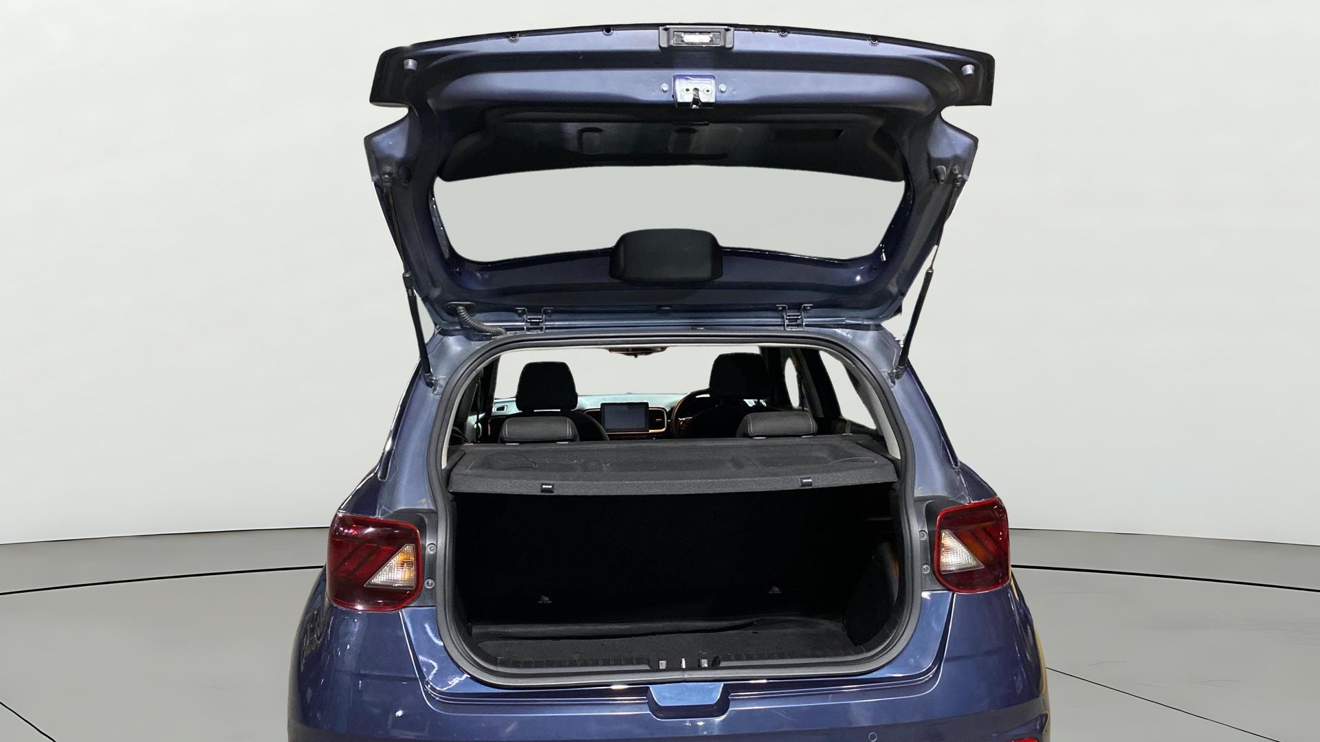 View 2019 Hyundai Venue SX Plus 1.0 Petrol AT Image 39 Used 2019 Hyundai Venue SX Plus 1.0 Petrol AT Image 39