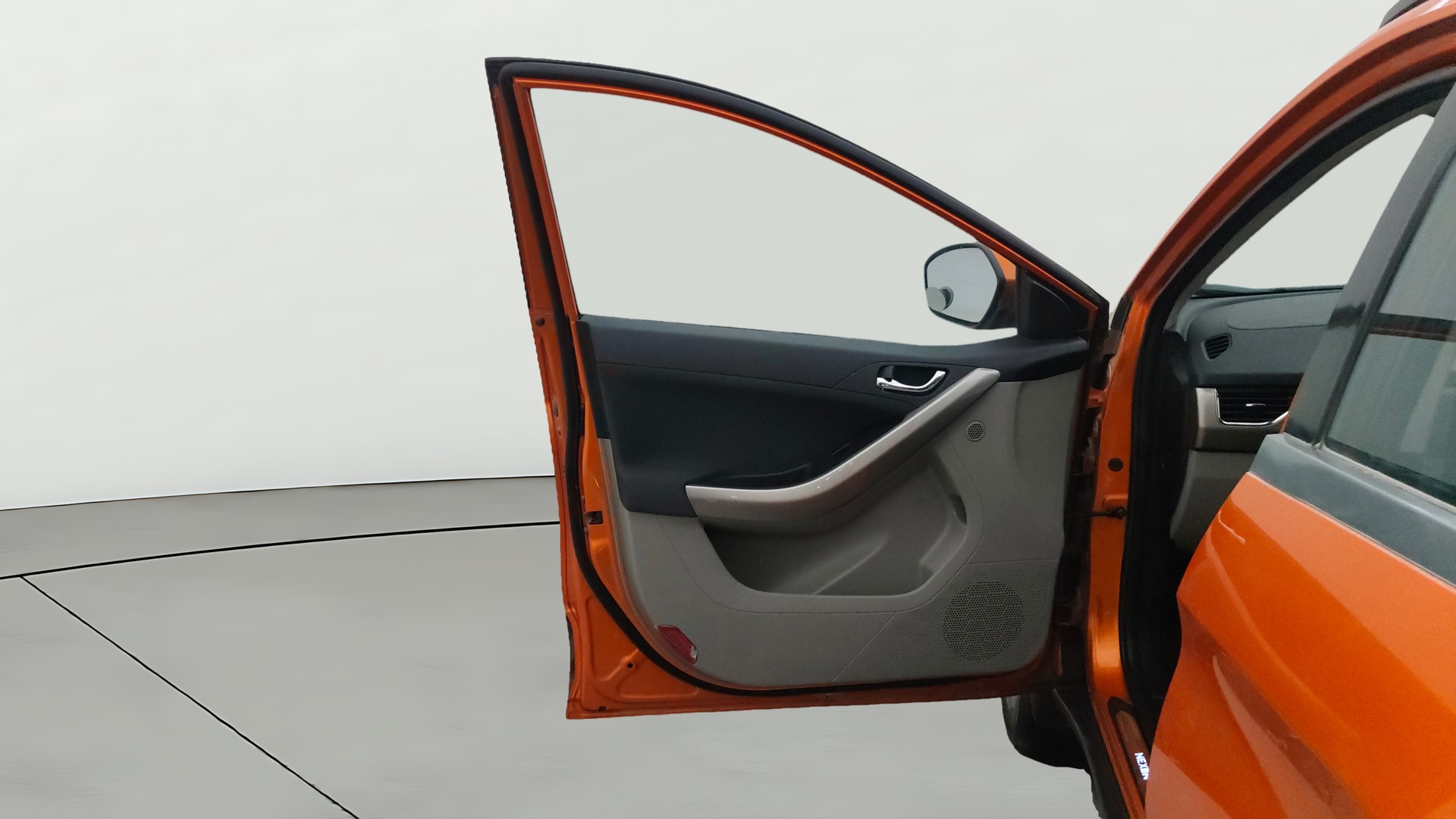 View 2019 Tata Nexon Revotron XE Image 31 Used 2019 Tata Nexon Revotron XE Image 31