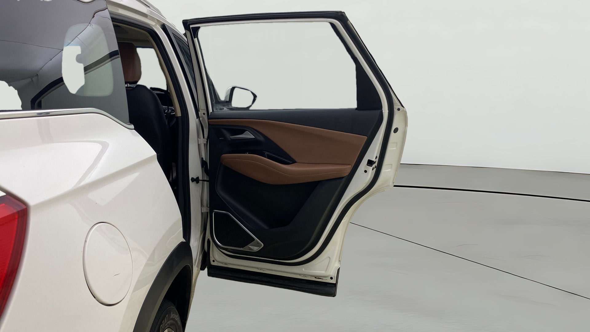 View 2023 MG Hector Plus Sharp Pro 7 Seater Diesel Image 6 Used 2023 MG Hector Plus Sharp Pro 7 Seater Diesel Image 6