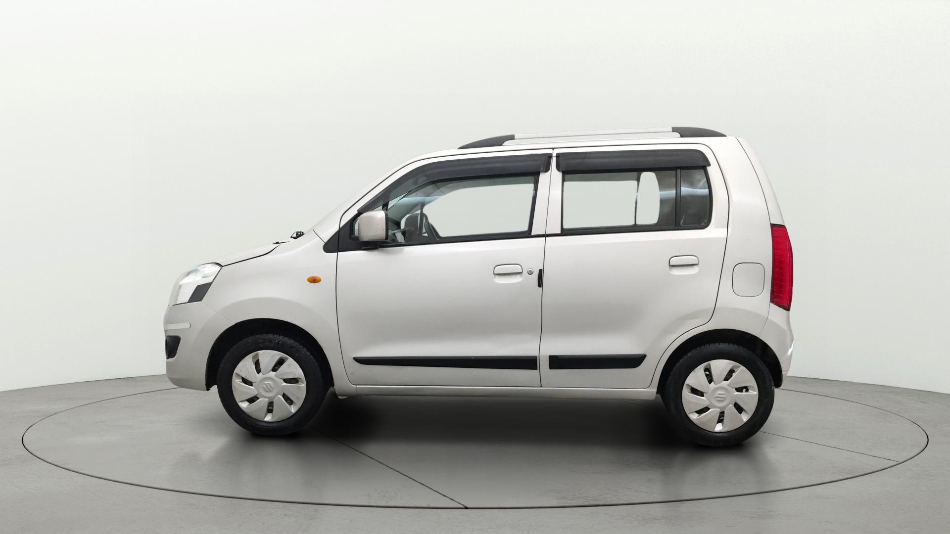 View 2016 Maruti Suzuki 1000 Base Variant Image 5 Used 2016 Maruti Suzuki 1000 Base Variant Image 5