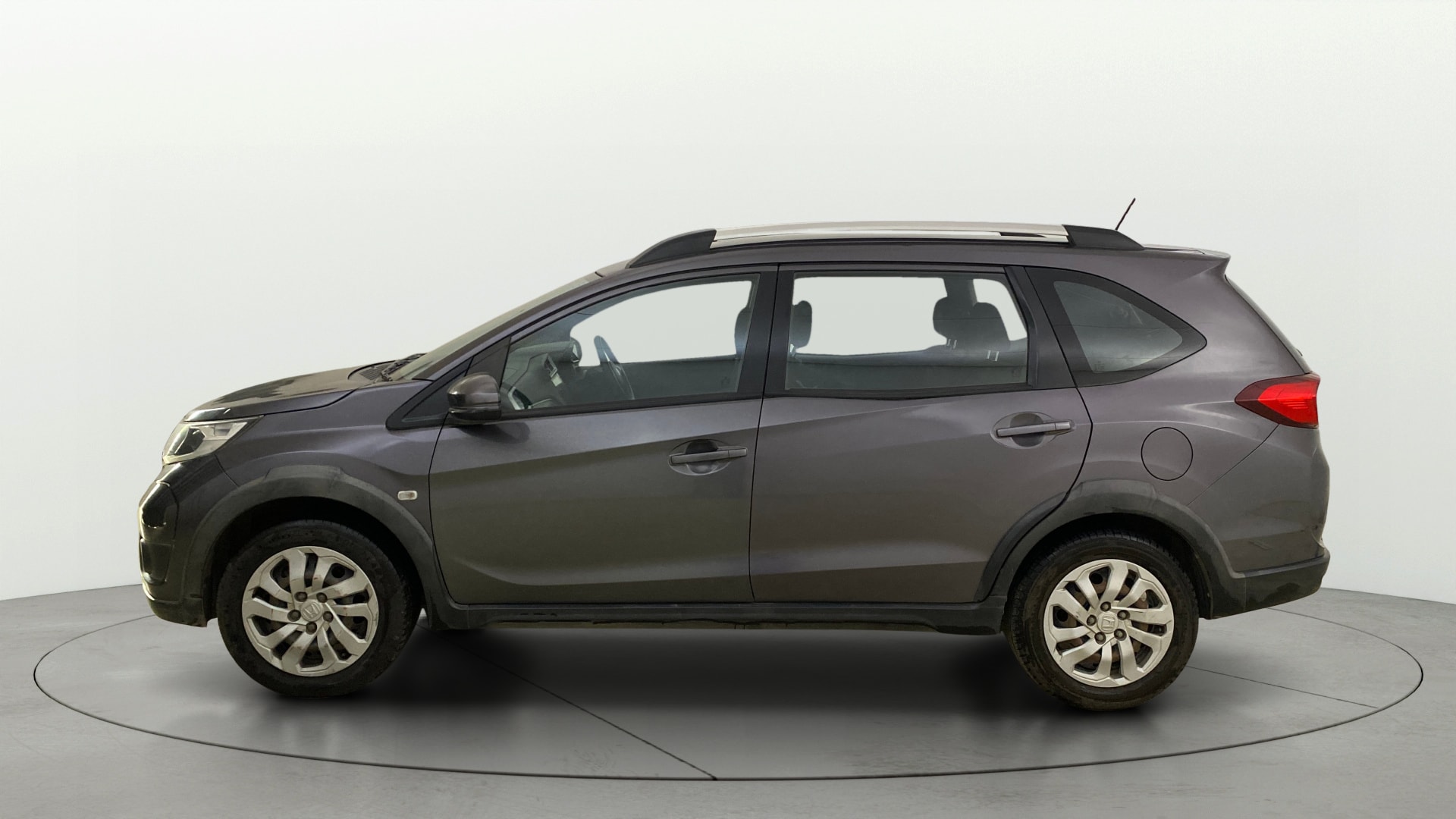 View 2017 Honda BR-V E Diesel Image 5 Used 2017 Honda BR-V E Diesel Image 5