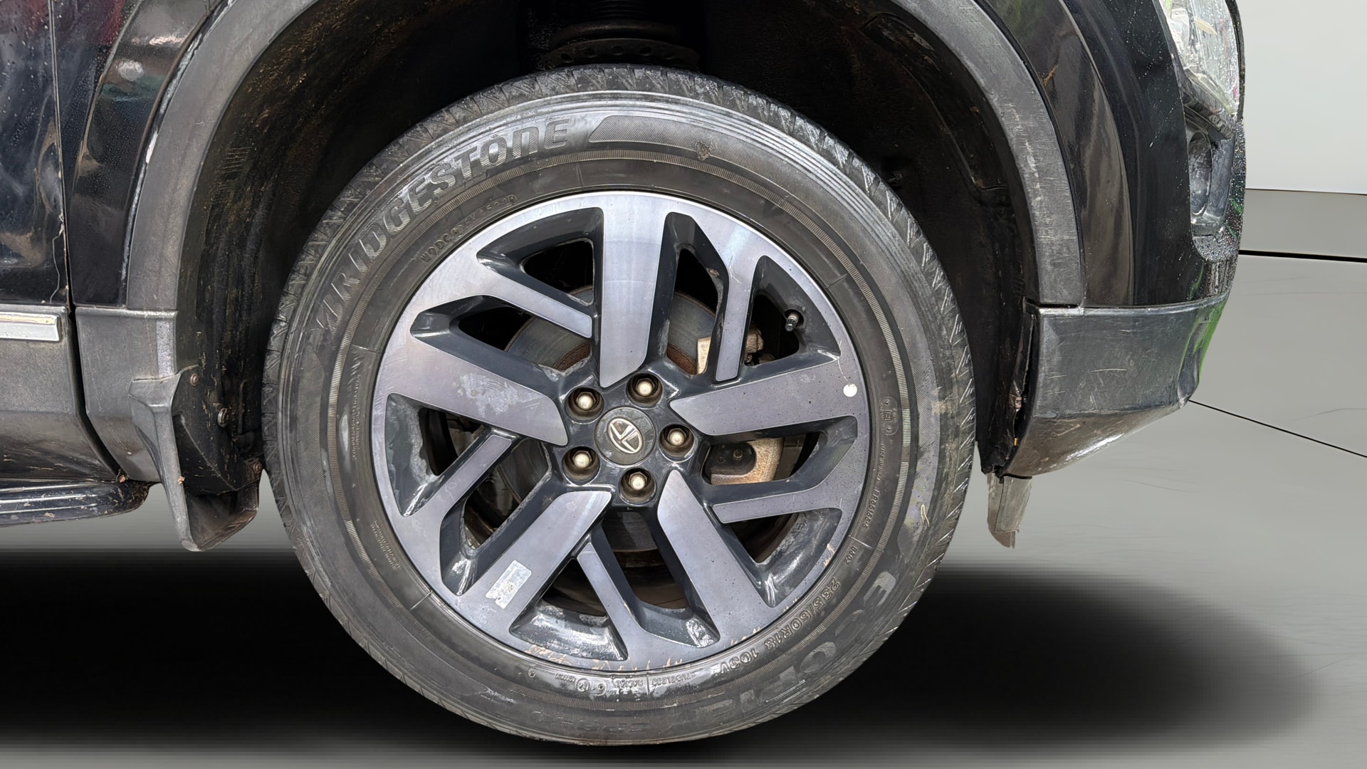 View 2023 Tata Safari XZA Plus Dark Image 46 Used 2023 Tata Safari XZA Plus Dark Image 46