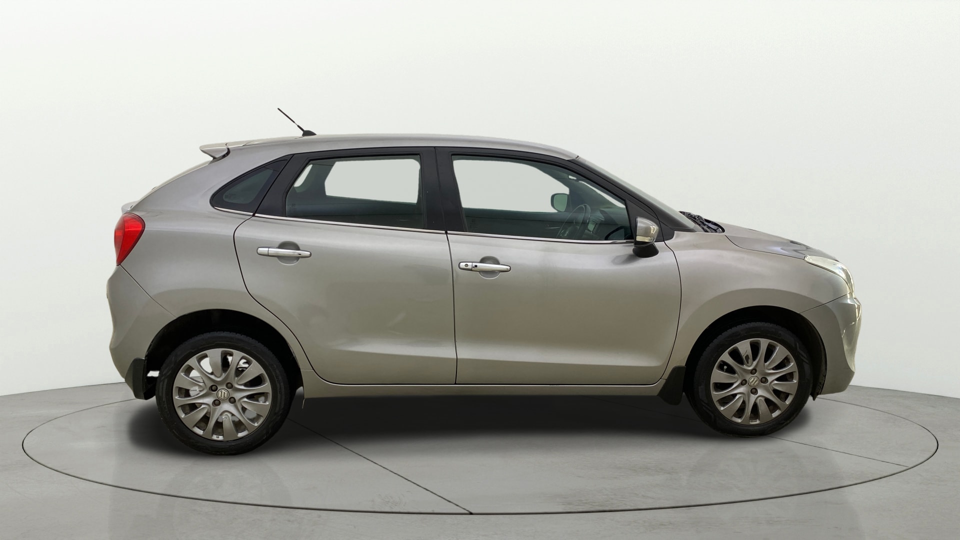 View 2017 Maruti Suzuki 1000 Base Variant Image 26 Used 2017 Maruti Suzuki 1000 Base Variant Image 26