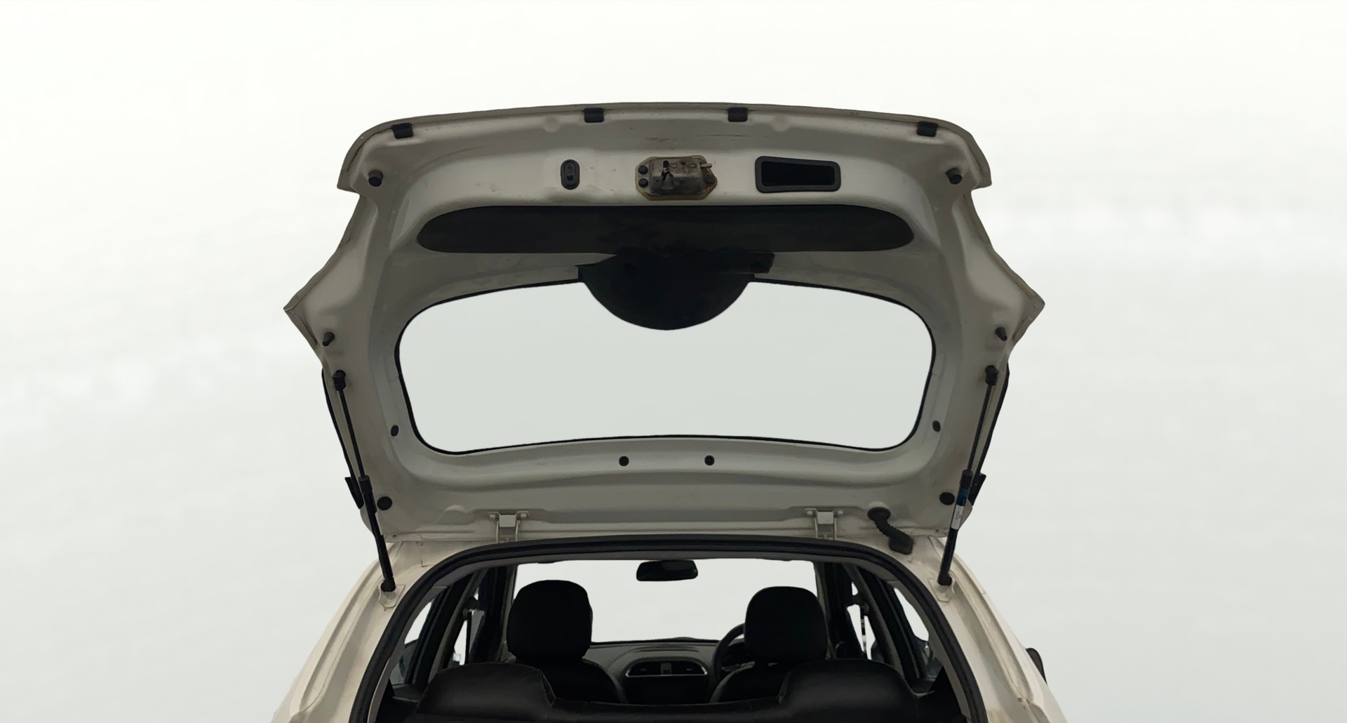 View 2020 Tata Tiago Revotorq XB Image 16 Used 2020 Tata Tiago Revotorq XB Image 16
