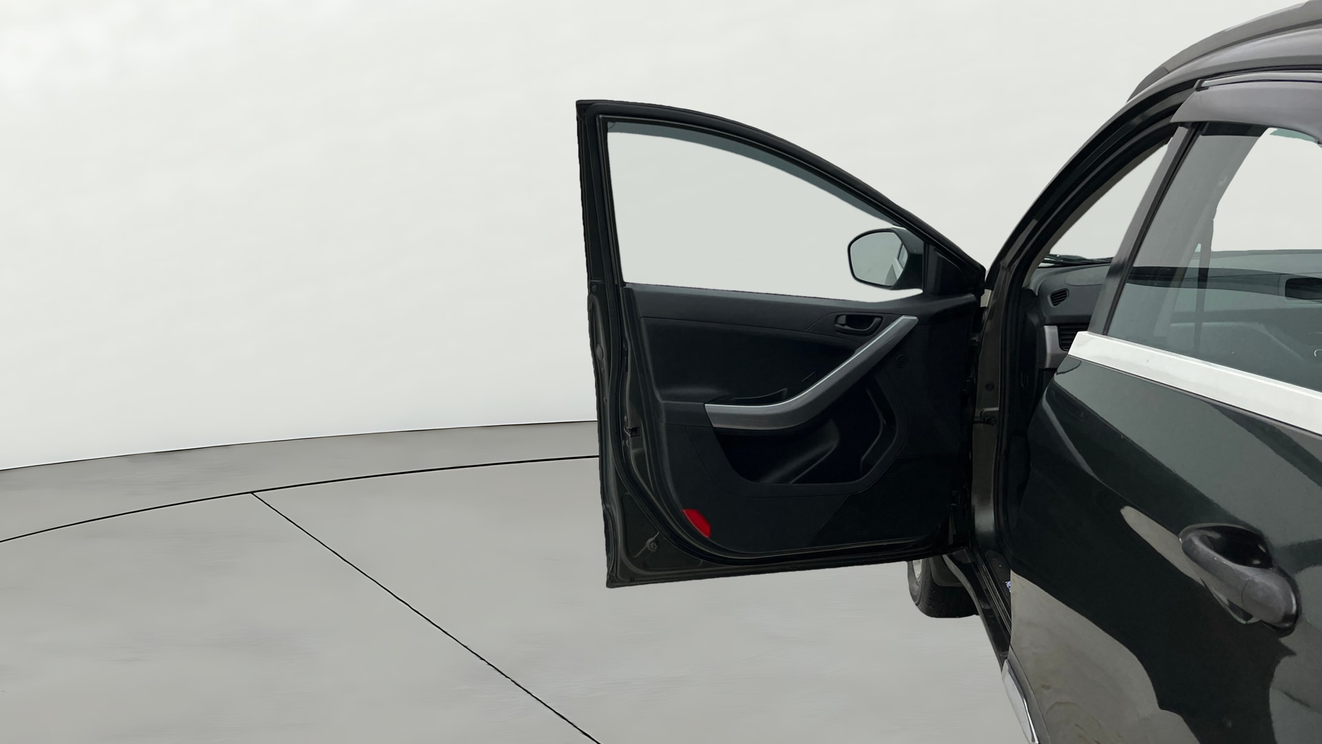 View 2020 Tata Nexon Revotron XE Image 30 Used 2020 Tata Nexon Revotron XE Image 30