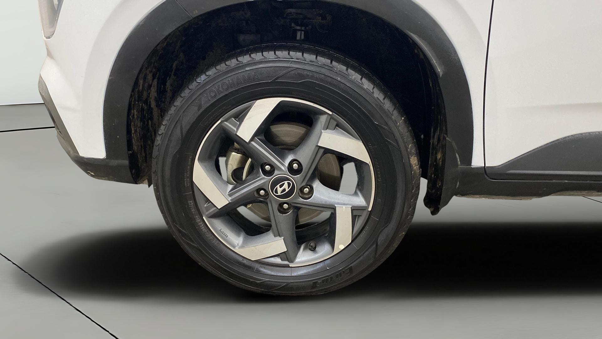 View 2019 Hyundai Venue E 1.2 Petrol BS IV Image 30 Used 2019 Hyundai Venue E 1.2 Petrol BS IV Image 30