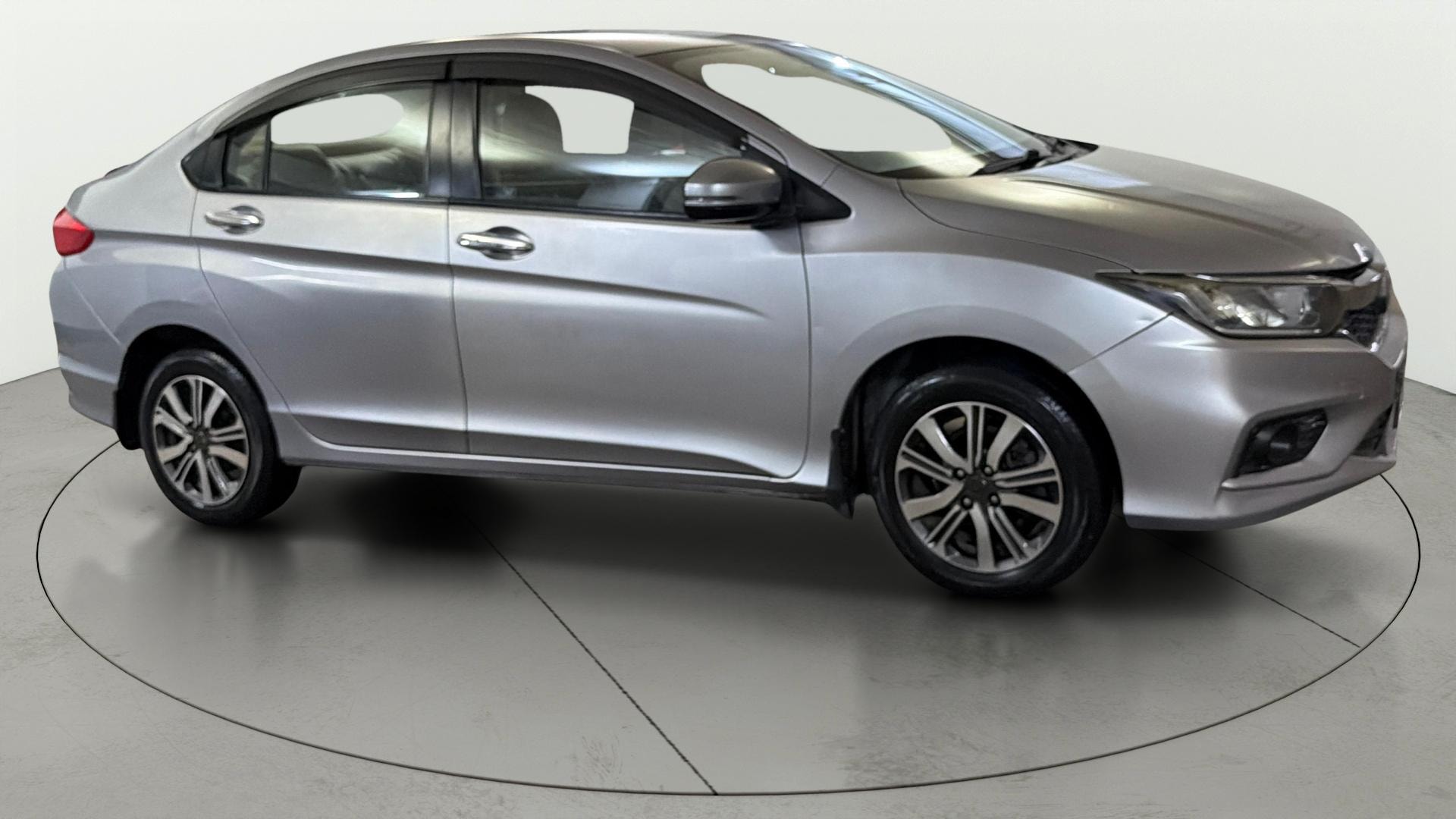 View 2022 Honda City ZX MT Diesel Anniversary Edition Image 22 Used 2022 Honda City ZX MT Diesel Anniversary Edition Image 22