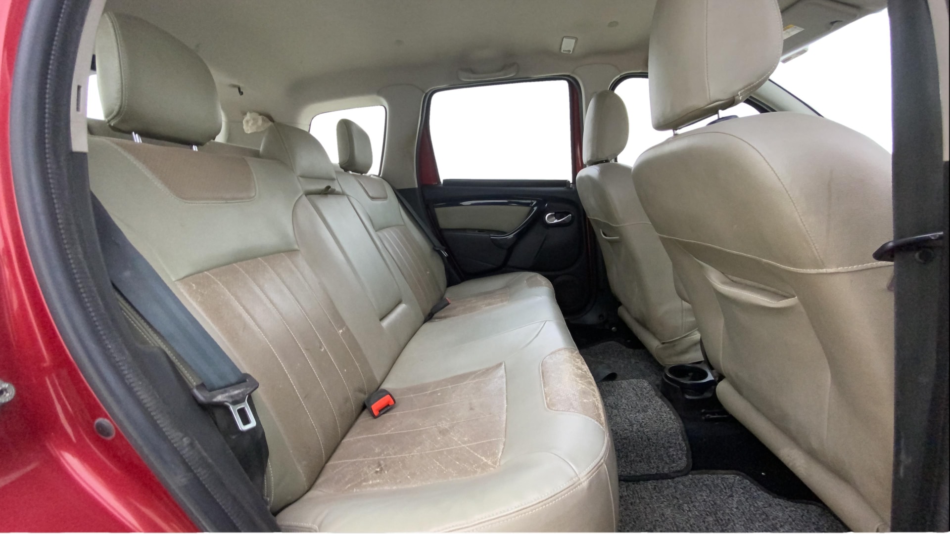 View 2017 Nissan Terrano XV D PRE 110 PS AMT Image 29 Used 2017 Nissan Terrano XV D PRE 110 PS AMT Image 29