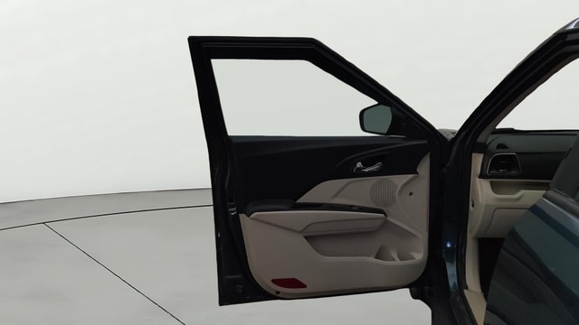 View Mahindra XUV300 Image 33 Used Mahindra XUV300 Image 33