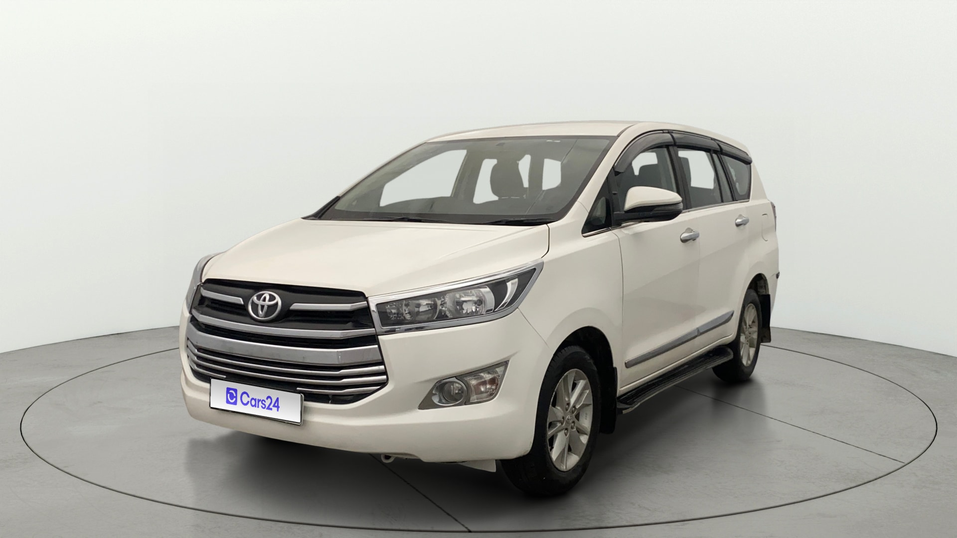 View 2020 Toyota Innova Crysta 2.8 ZX AT 7-Seater Image 23 Used 2020 Toyota Innova Crysta 2.8 ZX AT 7-Seater Image 23