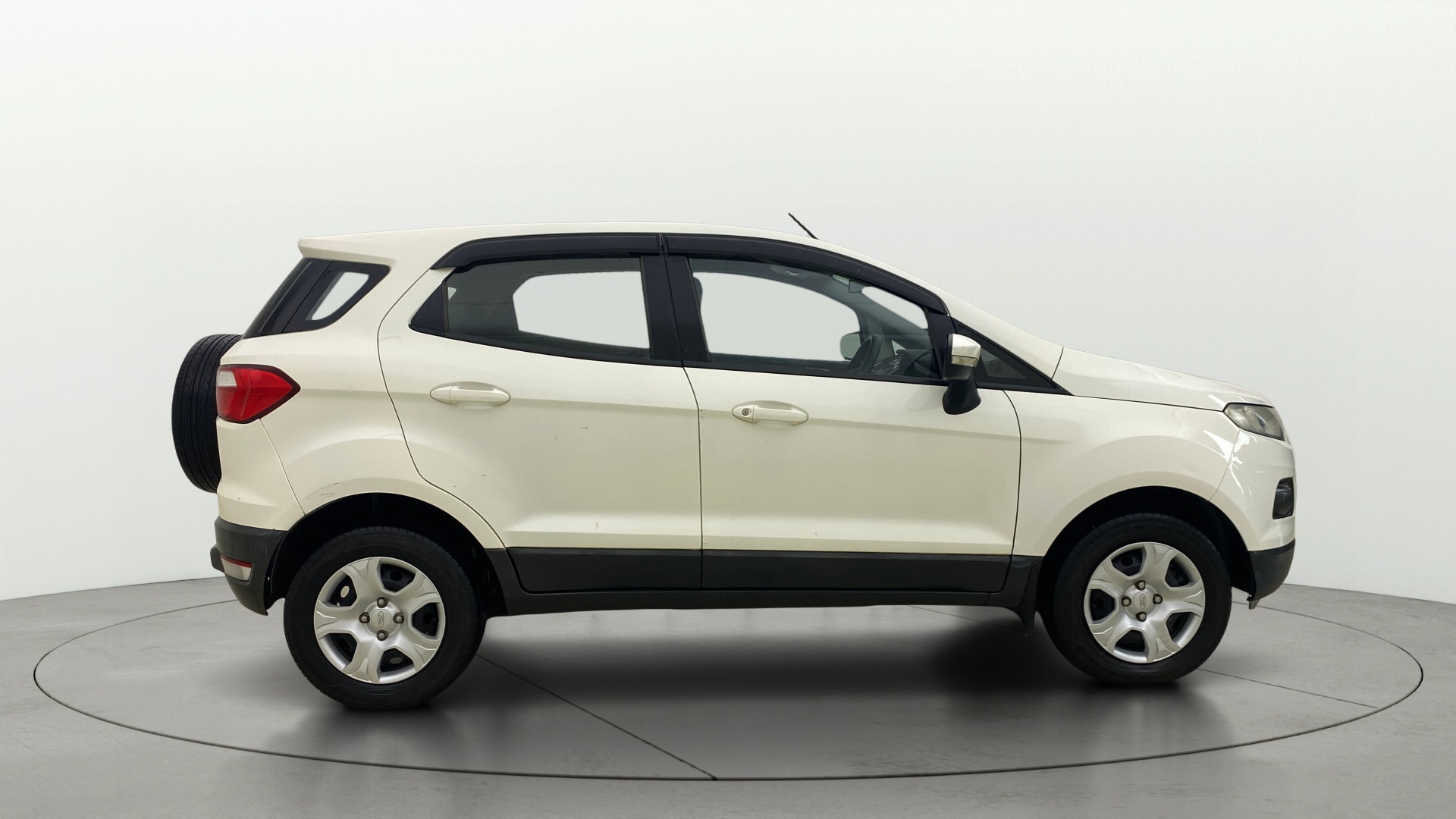 View 2016 Ford EcoSport 1.5 TDCi Diesel Ambiente BS IV Image 8 Used 2016 Ford EcoSport 1.5 TDCi Diesel Ambiente BS IV Image 8