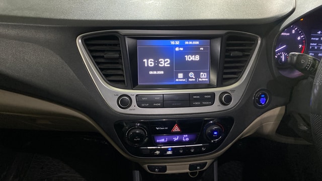 View Hyundai Verna Image 32 Used Hyundai Verna Image 32
