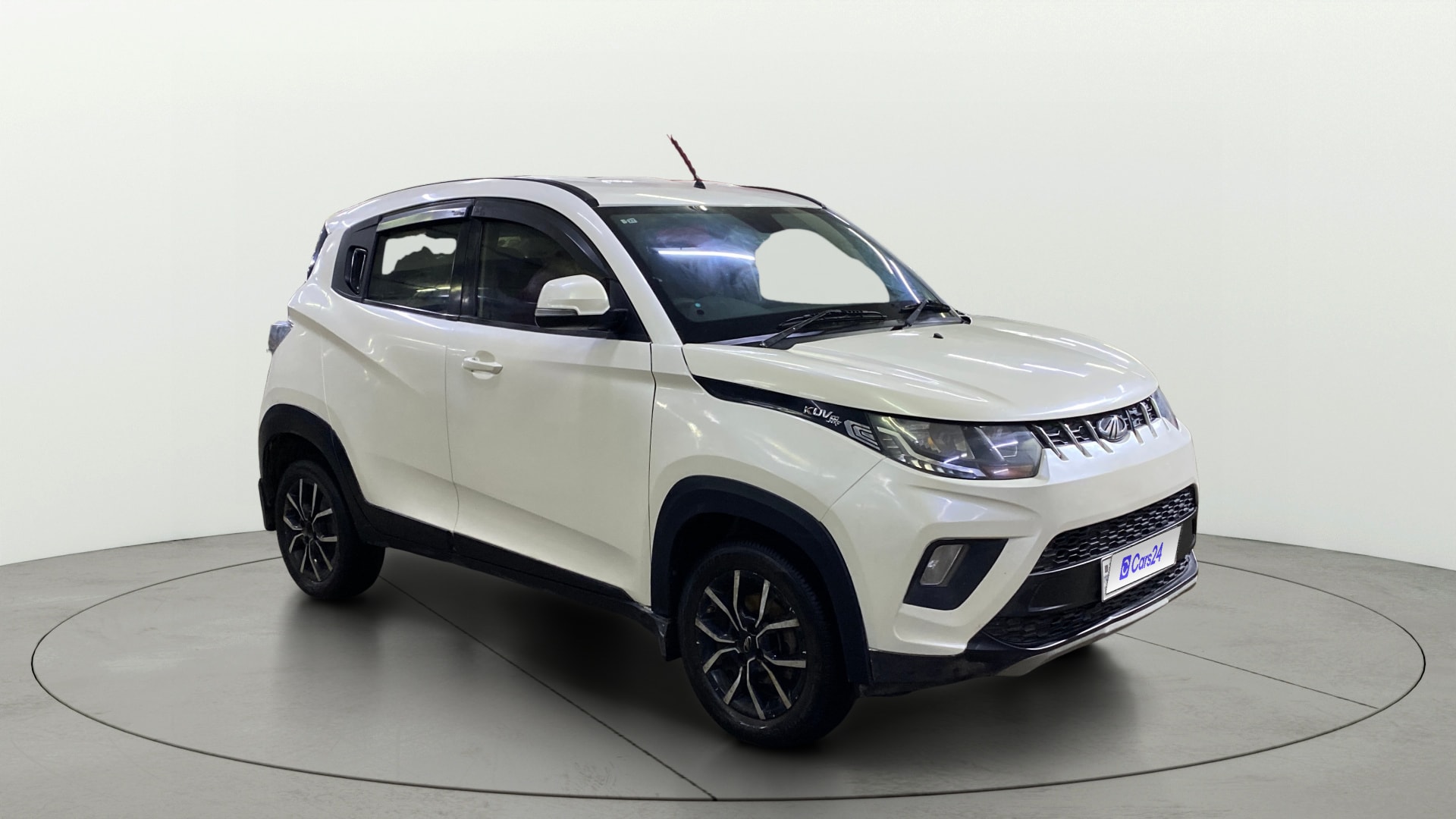 View 2018 Mahindra KUV100 K2 Petrol BS IV Image 21 Used 2018 Mahindra KUV100 K2 Petrol BS IV Image 21