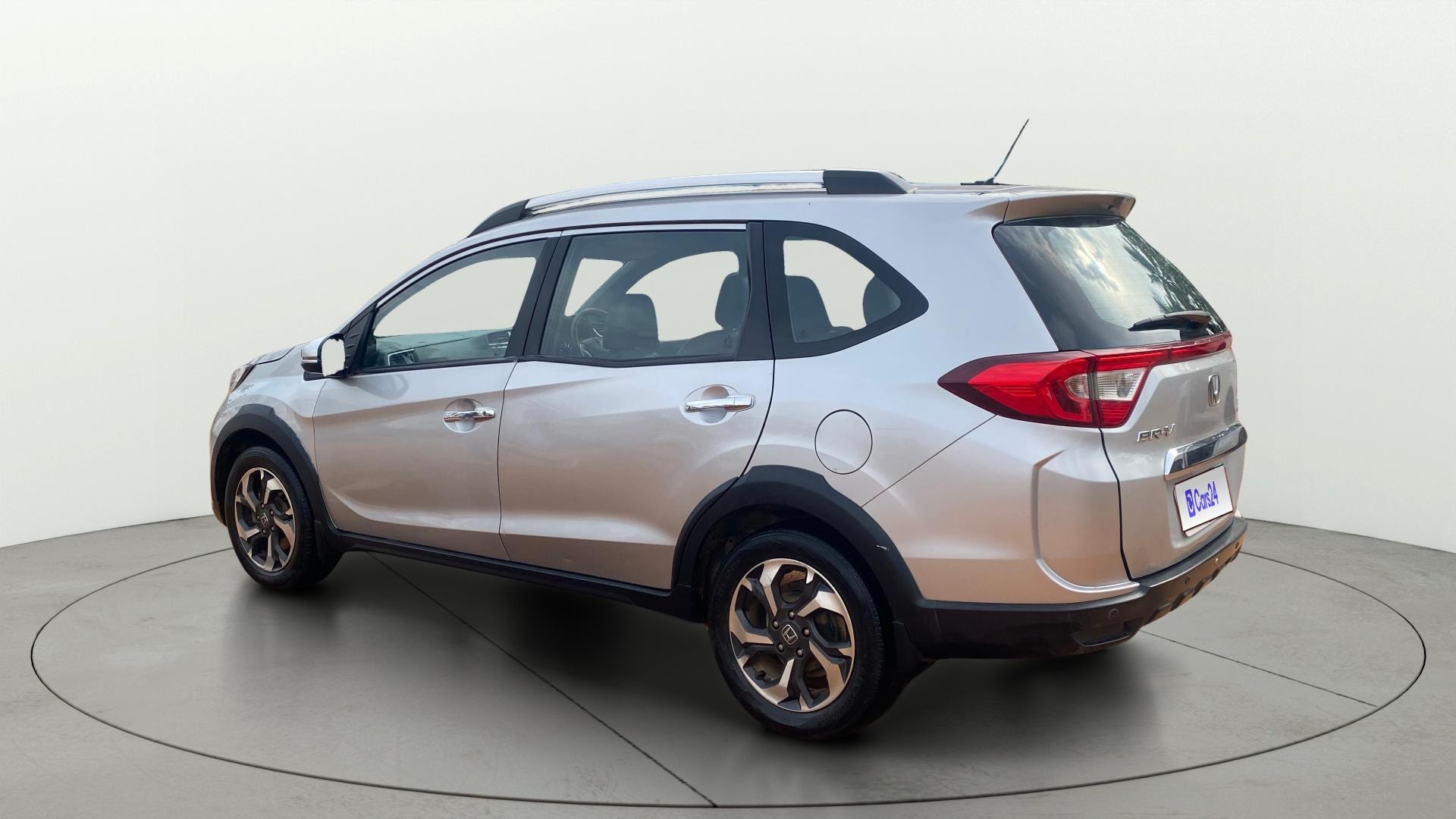 View 2017 Honda BR-V E Diesel Image 2 Used 2017 Honda BR-V E Diesel Image 2