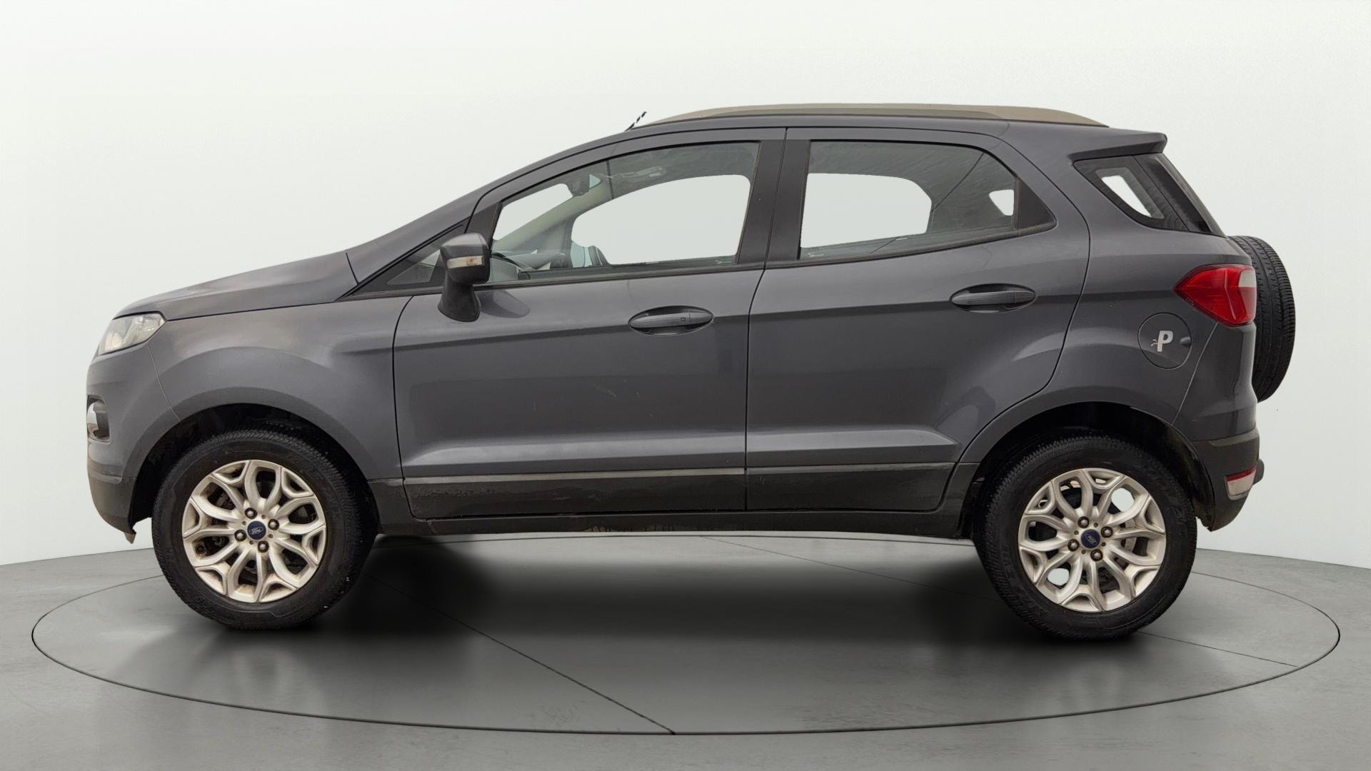 View 2016 Ford EcoSport 1.5 TDCi Diesel Ambiente BS IV Image 5 Used 2016 Ford EcoSport 1.5 TDCi Diesel Ambiente BS IV Image 5