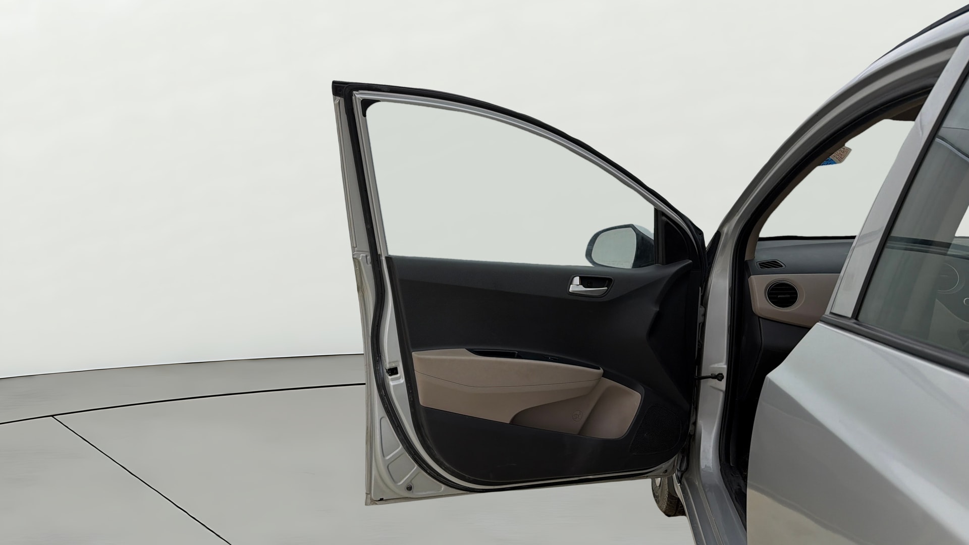 View 2016 Hyundai Grand i10 Sportz 1.2 Kappa Image 30 Used 2016 Hyundai Grand i10 Sportz 1.2 Kappa Image 30