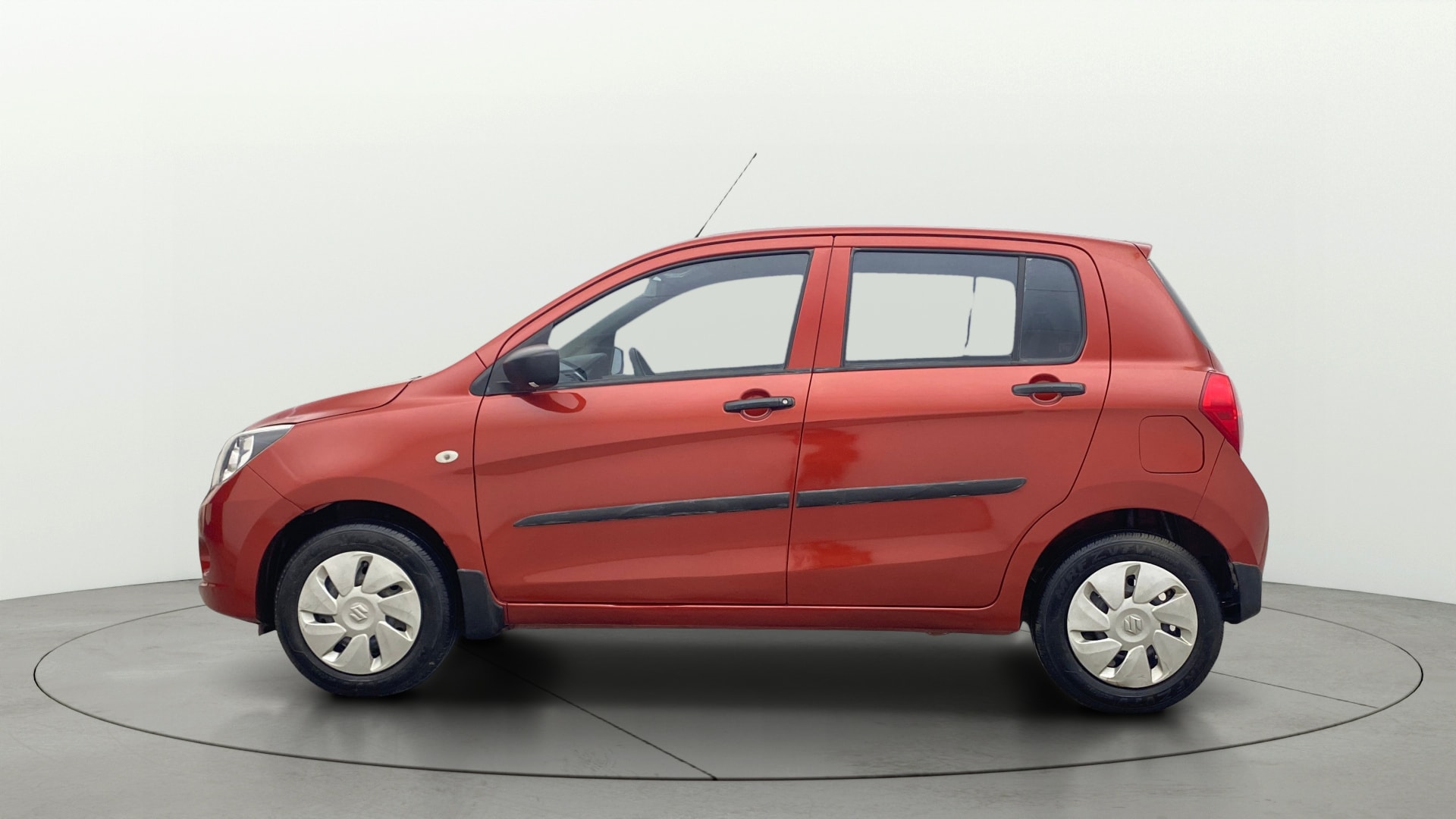 View 2016 Maruti Suzuki 1000 Base Variant Image 5 Used 2016 Maruti Suzuki 1000 Base Variant Image 5