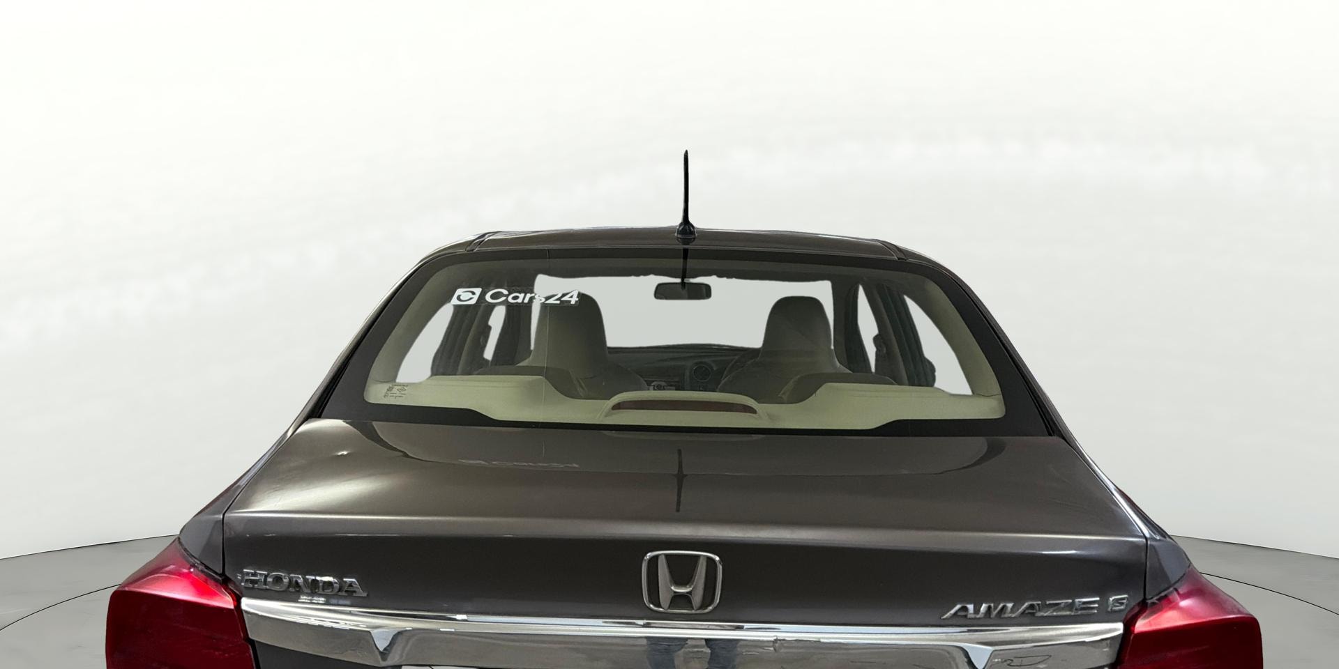 View 2015 Honda Amaze E MT Petrol BS IV Image 4 Used 2015 Honda Amaze E MT Petrol BS IV Image 4