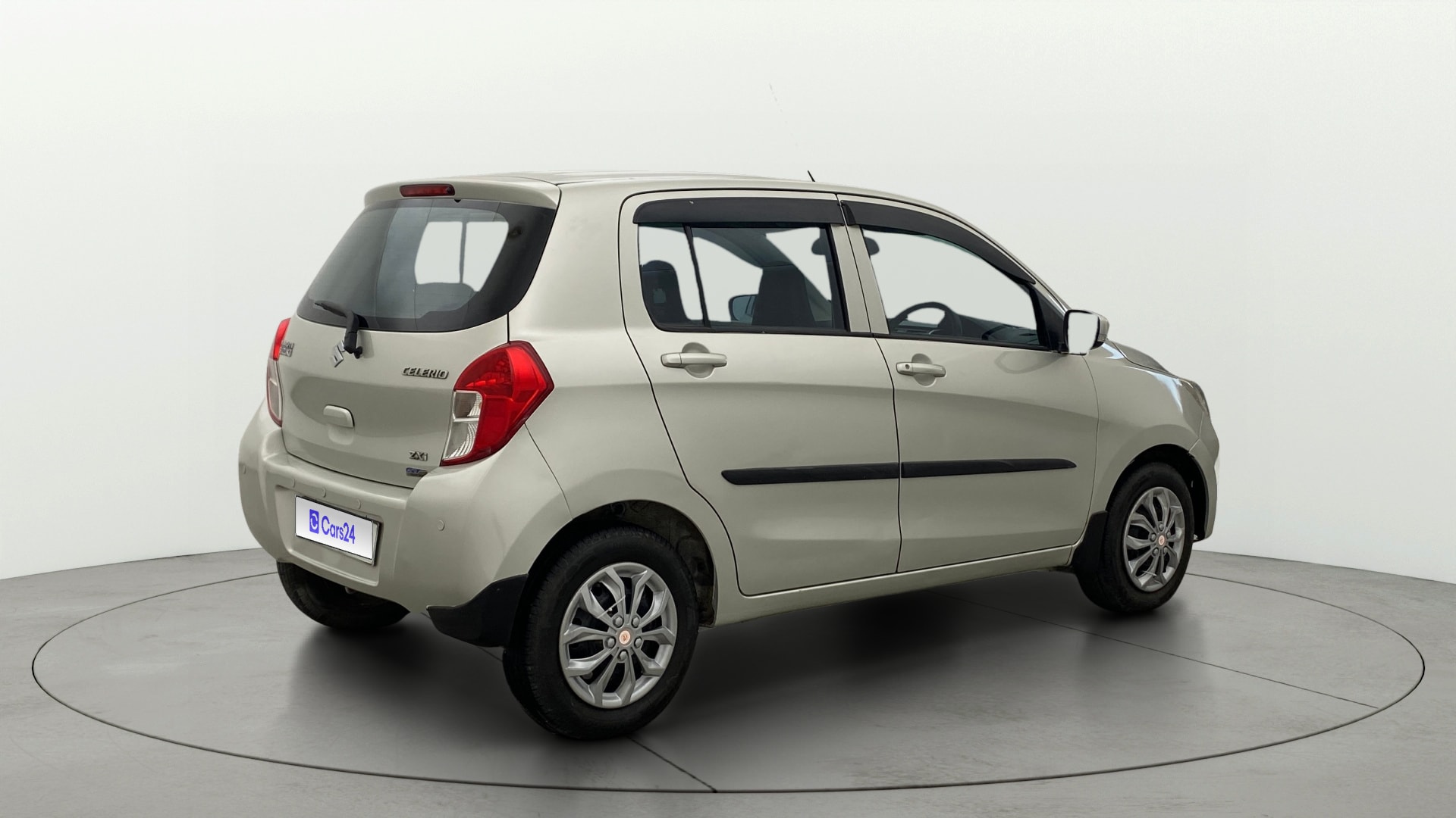 View 2017 Maruti Suzuki 1000 Base Variant Image 42 Used 2017 Maruti Suzuki 1000 Base Variant Image 42