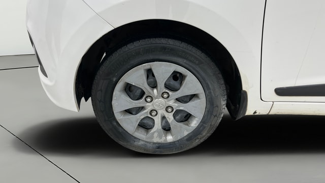 View Hyundai Xcent Image 27 Used Hyundai Xcent Image 27