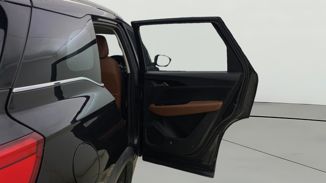 View MG Hector Plus Image 6 Used MG Hector Plus Image 6