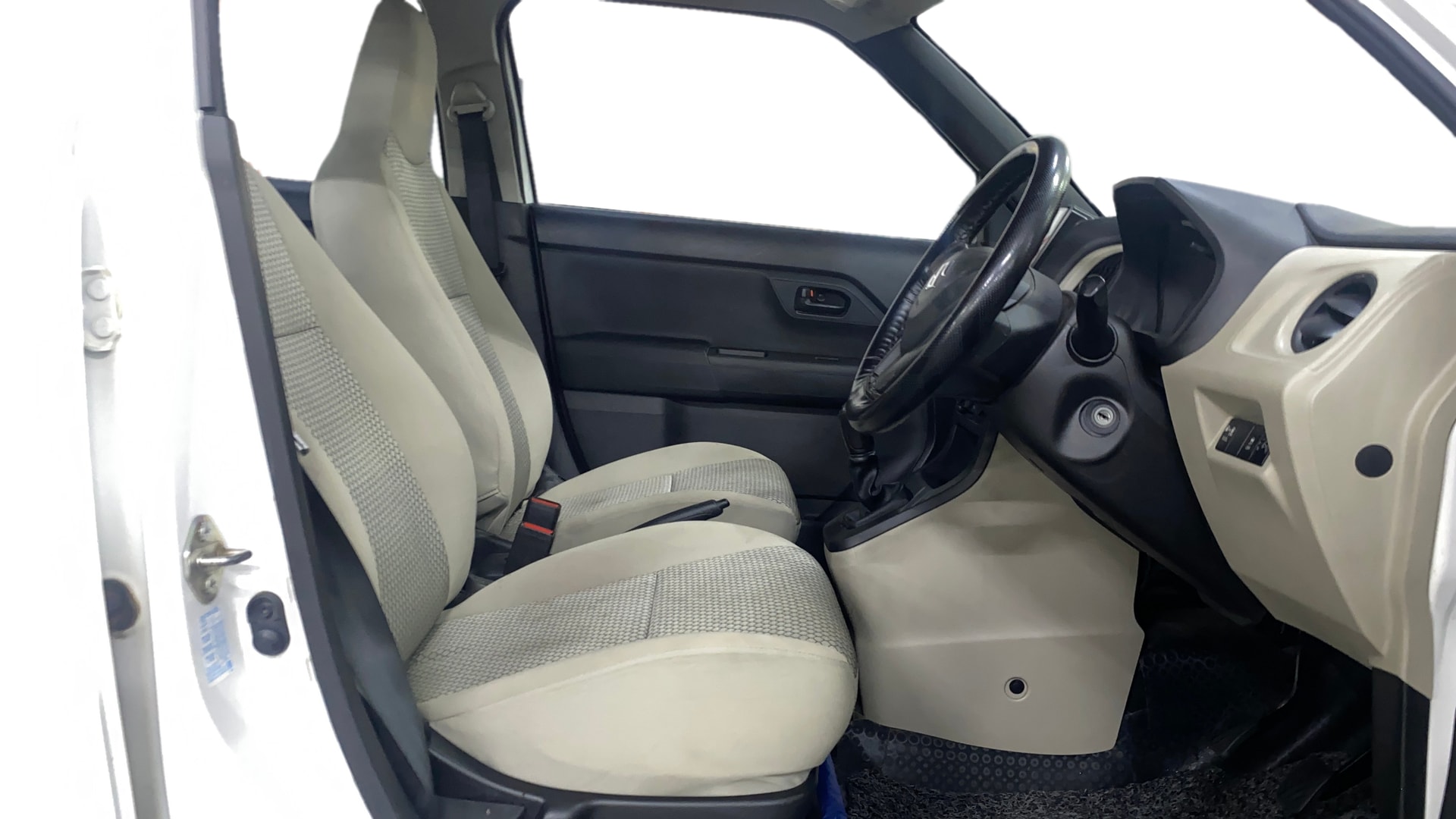 View 2023 Maruti Suzuki 1000 Base Variant Image 25 Used 2023 Maruti Suzuki 1000 Base Variant Image 25