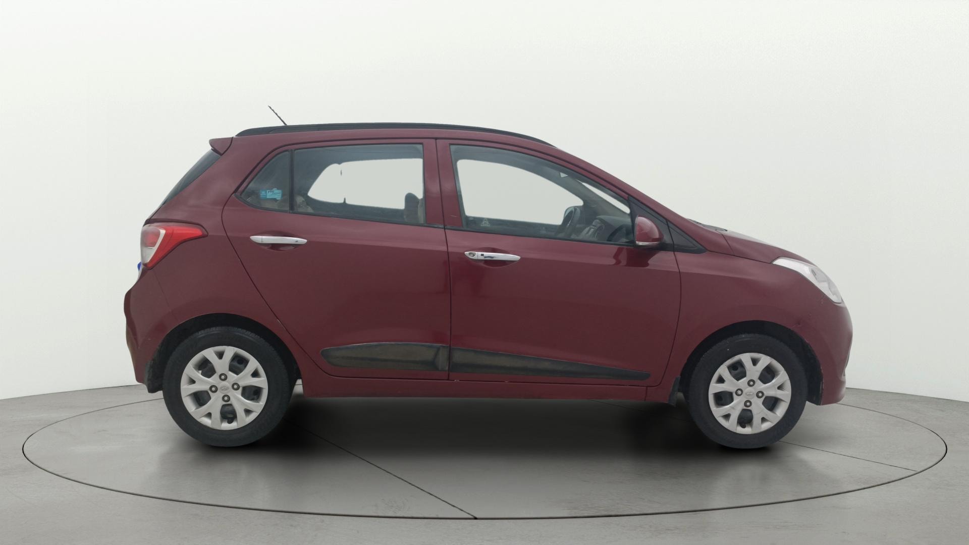 View 2014 Hyundai Grand i10 1.2 Sportz AT Petrol Image 8 Used 2014 Hyundai Grand i10 1.2 Sportz AT Petrol Image 8