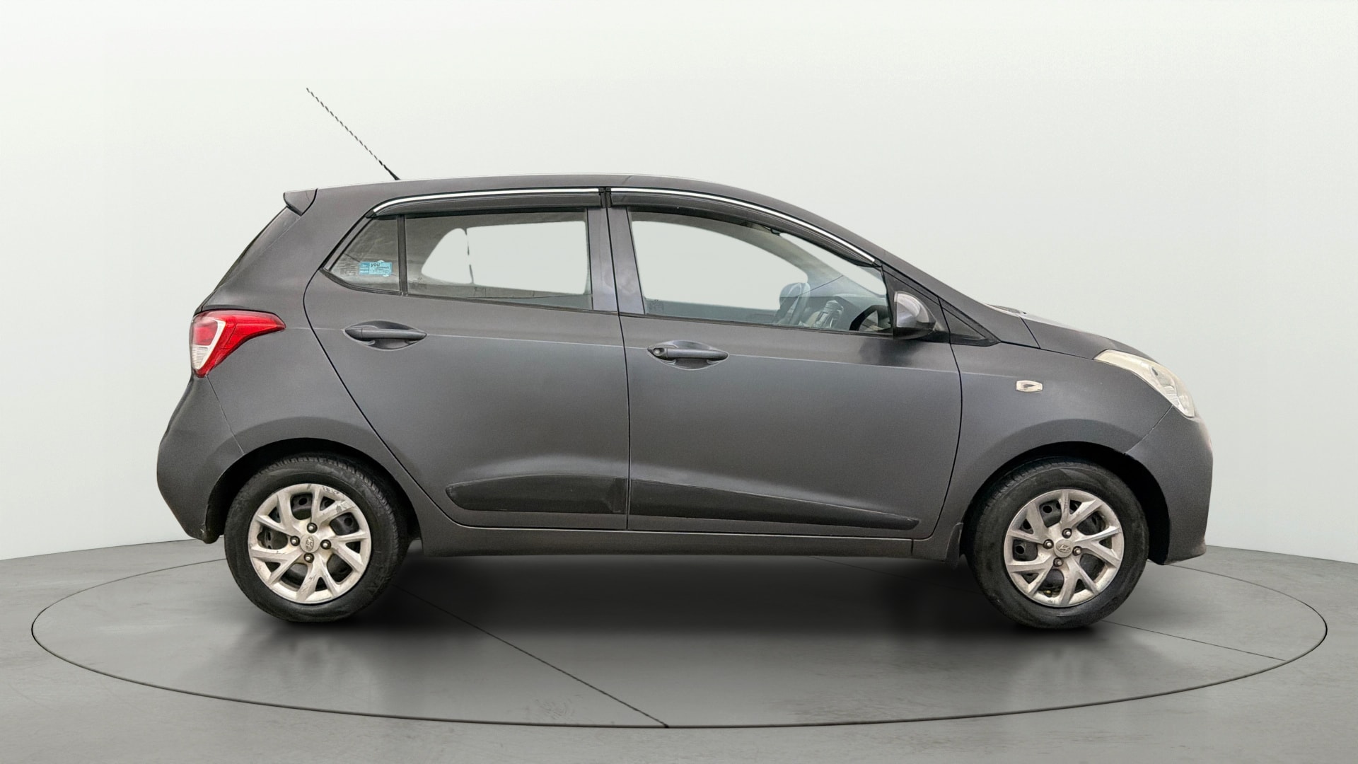 View 2018 Hyundai Grand i10 Magna 1.2 Kappa VTVT Image 8 Used 2018 Hyundai Grand i10 Magna 1.2 Kappa VTVT Image 8