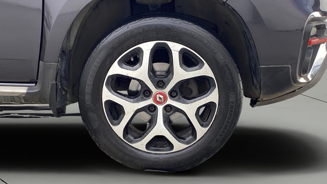 View Renault Duster Image 40 Used Renault Duster Image 40