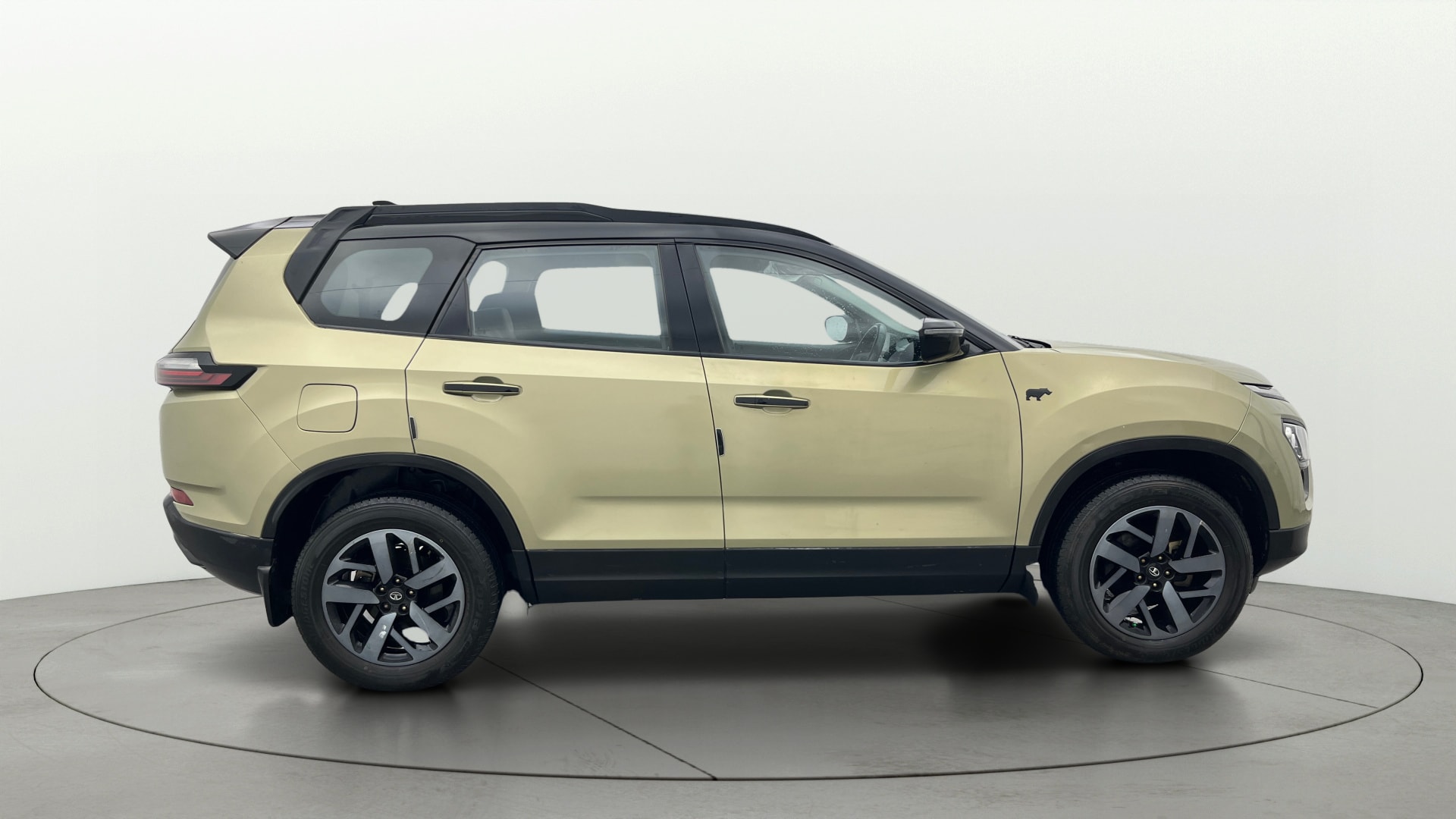 Used 2022 Tata Safari Used 2022 Tata Safari