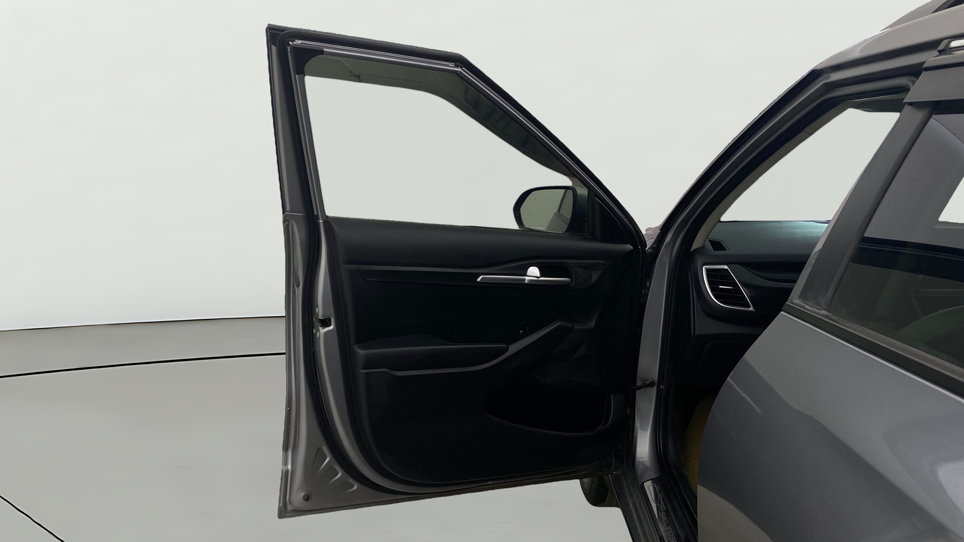 View 2021 Kia Seltos Smartstream G1.5 6MT HTK Plus Image 32 Used 2021 Kia Seltos Smartstream G1.5 6MT HTK Plus Image 32