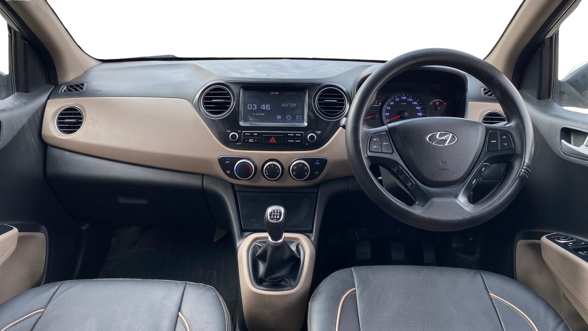 View 2018 Hyundai Xcent SX Petrol Image 15 Used 2018 Hyundai Xcent SX Petrol Image 15