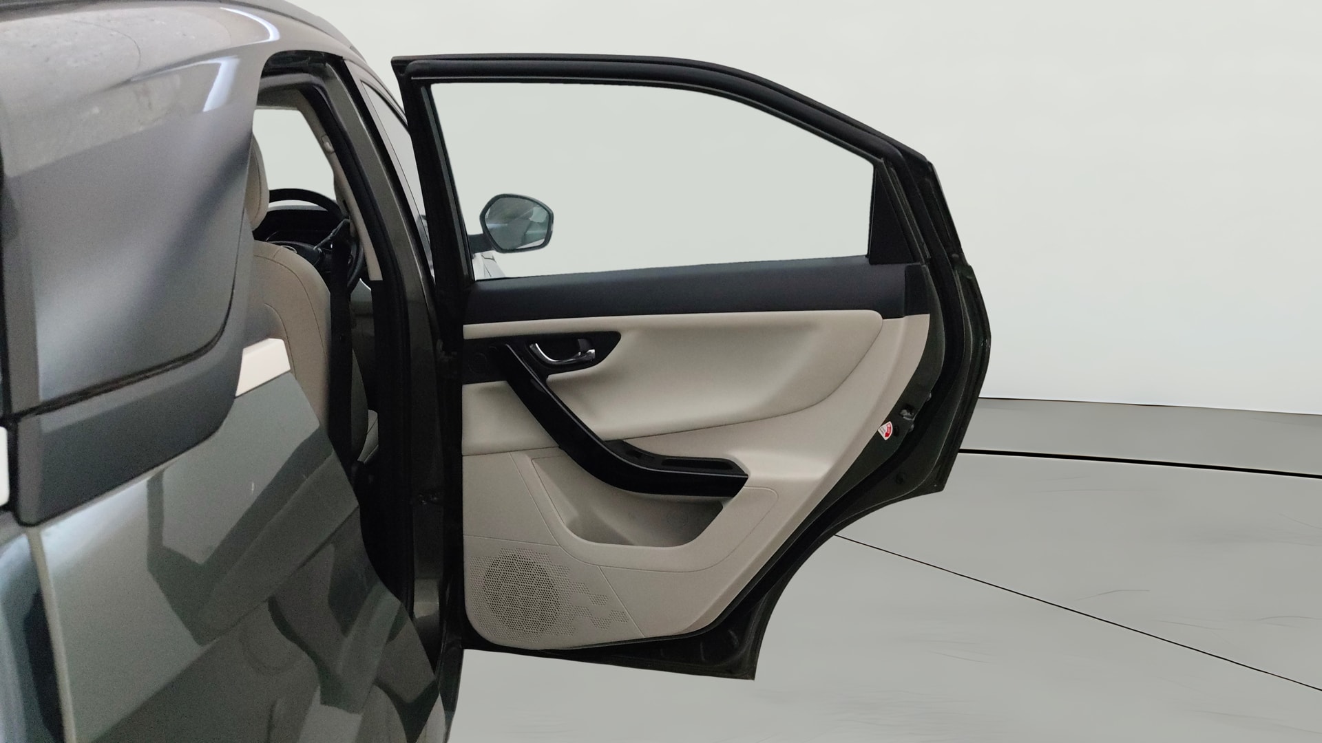 View 2022 Tata Nexon Revotron XE Image 8 Used 2022 Tata Nexon Revotron XE Image 8
