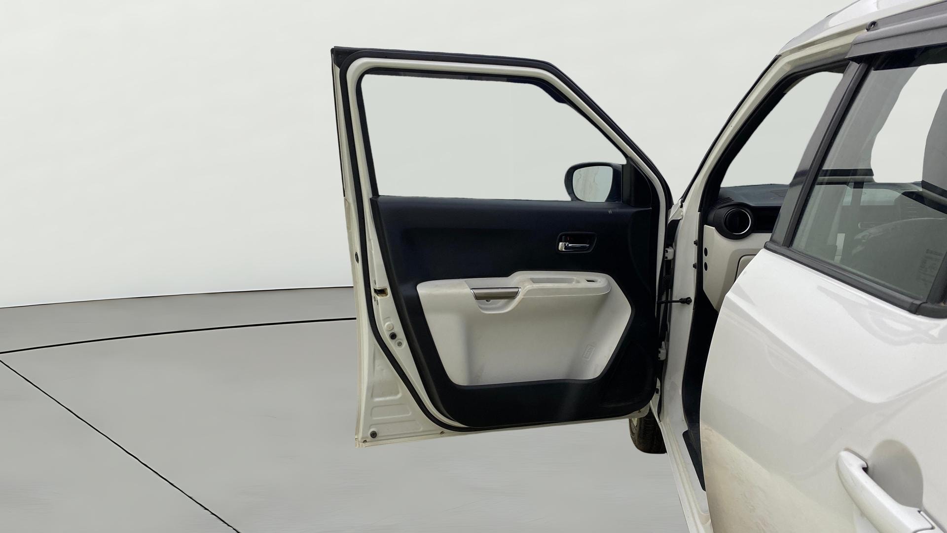 View 2019 Maruti Suzuki 1000 Base Variant Image 30 Used 2019 Maruti Suzuki 1000 Base Variant Image 30