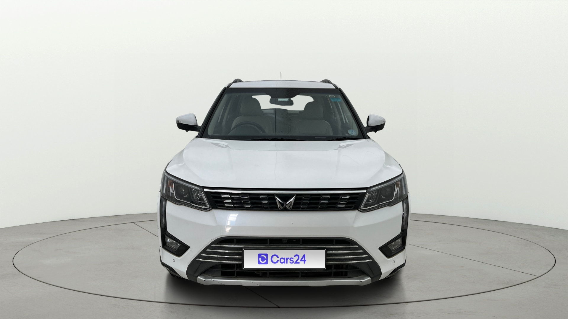 Used 2024 Mahindra XUV300 Used 2024 Mahindra XUV300