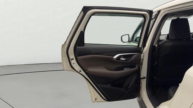 View Toyota Urban Cruiser Hyryder Image 15 Used Toyota Urban Cruiser Hyryder Image 15