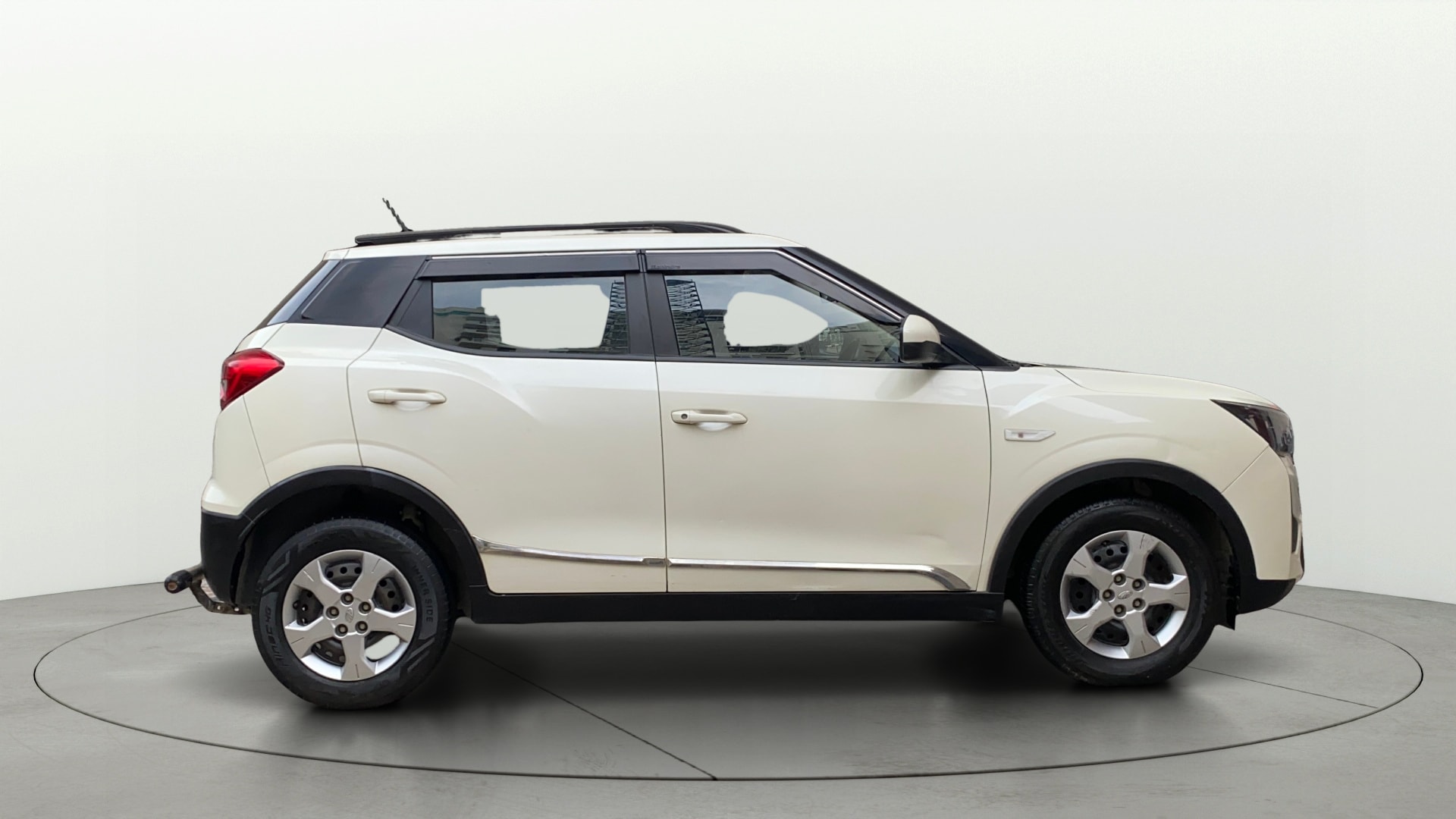 Used 2022 Mahindra XUV300 Used 2022 Mahindra XUV300
