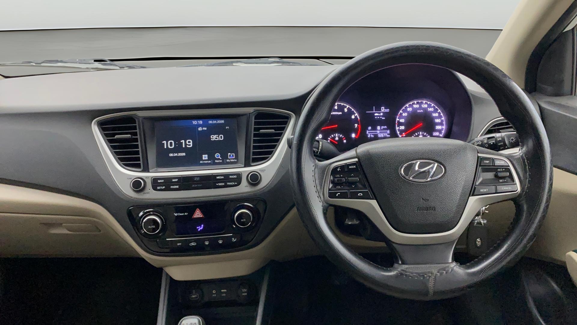 View 2018 Hyundai Verna 1.6 VTVT SX Image 21 Used 2018 Hyundai Verna 1.6 VTVT SX Image 21