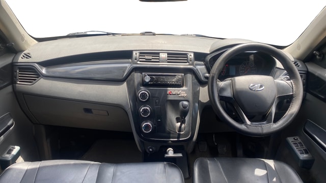 View Mahindra KUV100 Image 15 Used Mahindra KUV100 Image 15