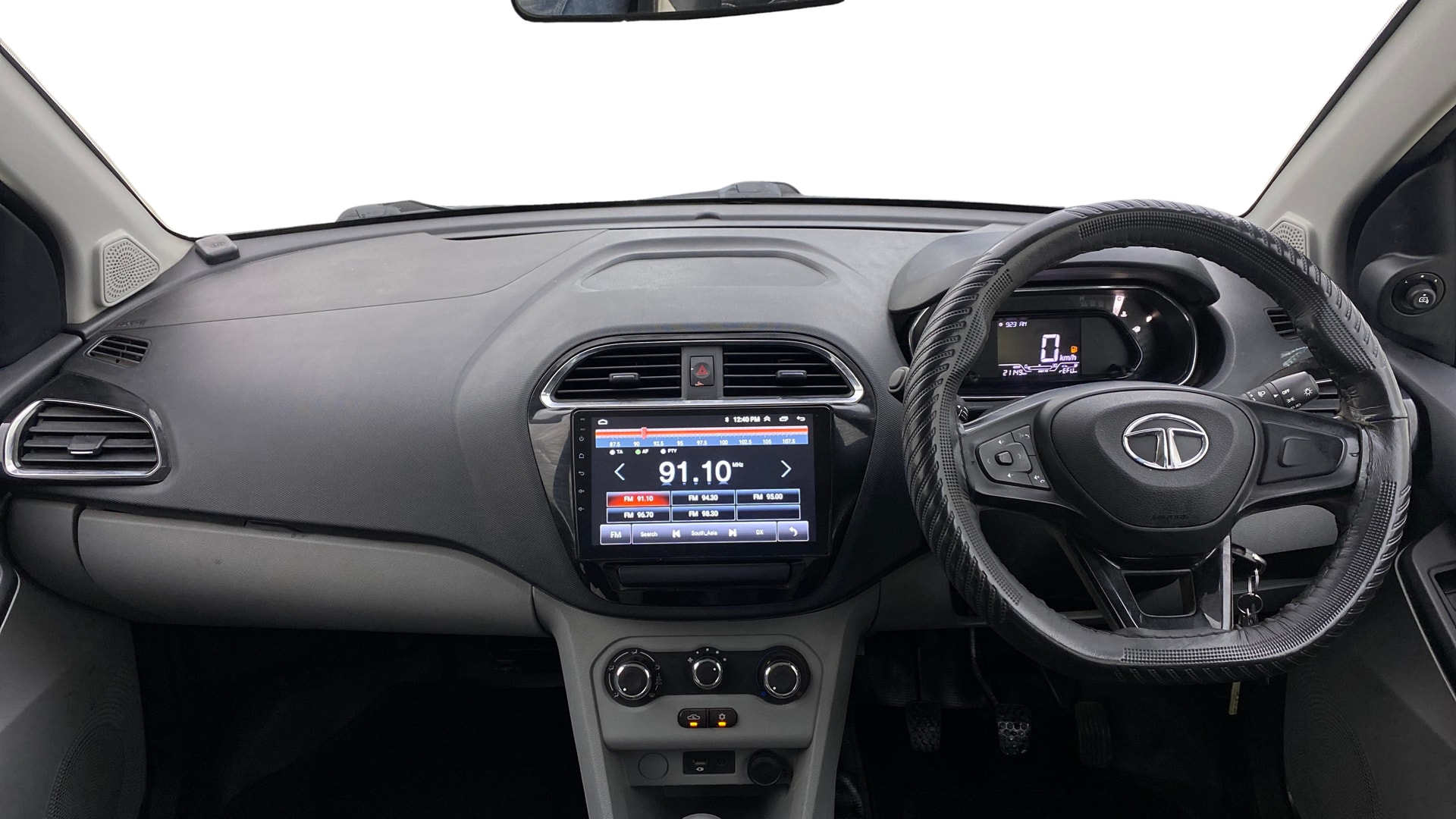 Used 2022 Tata Tiago Used 2022 Tata Tiago