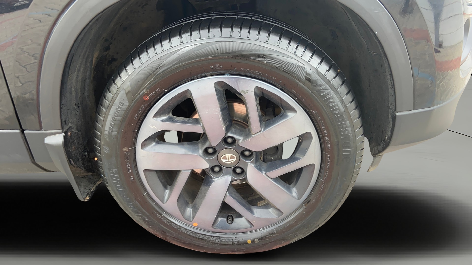 View 2022 Tata Harrier XE Image 42 Used 2022 Tata Harrier XE Image 42