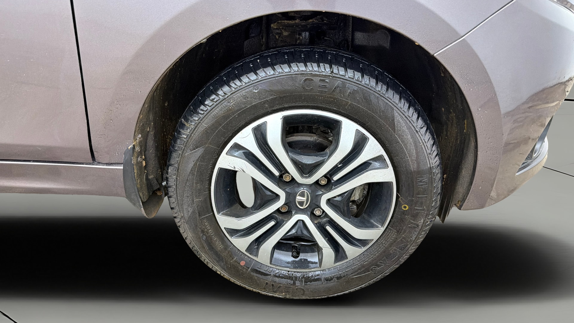 View 2019 Tata Tiago Revotorq XB Image 39 Used 2019 Tata Tiago Revotorq XB Image 39