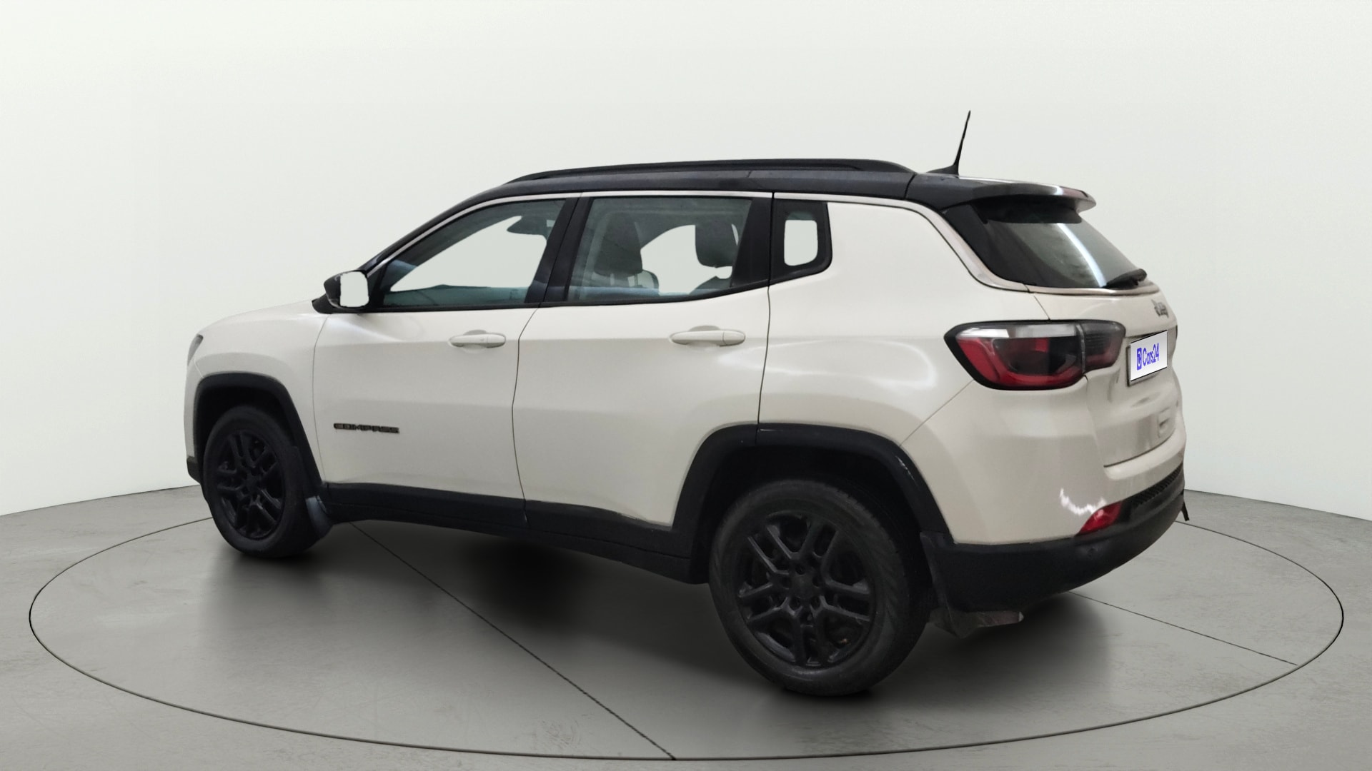 View 2019 Jeep Compass Limited 4X4 (O) 2.0 Diesel BS IV Image 2 Used 2019 Jeep Compass Limited 4X4 (O) 2.0 Diesel BS IV Image 2