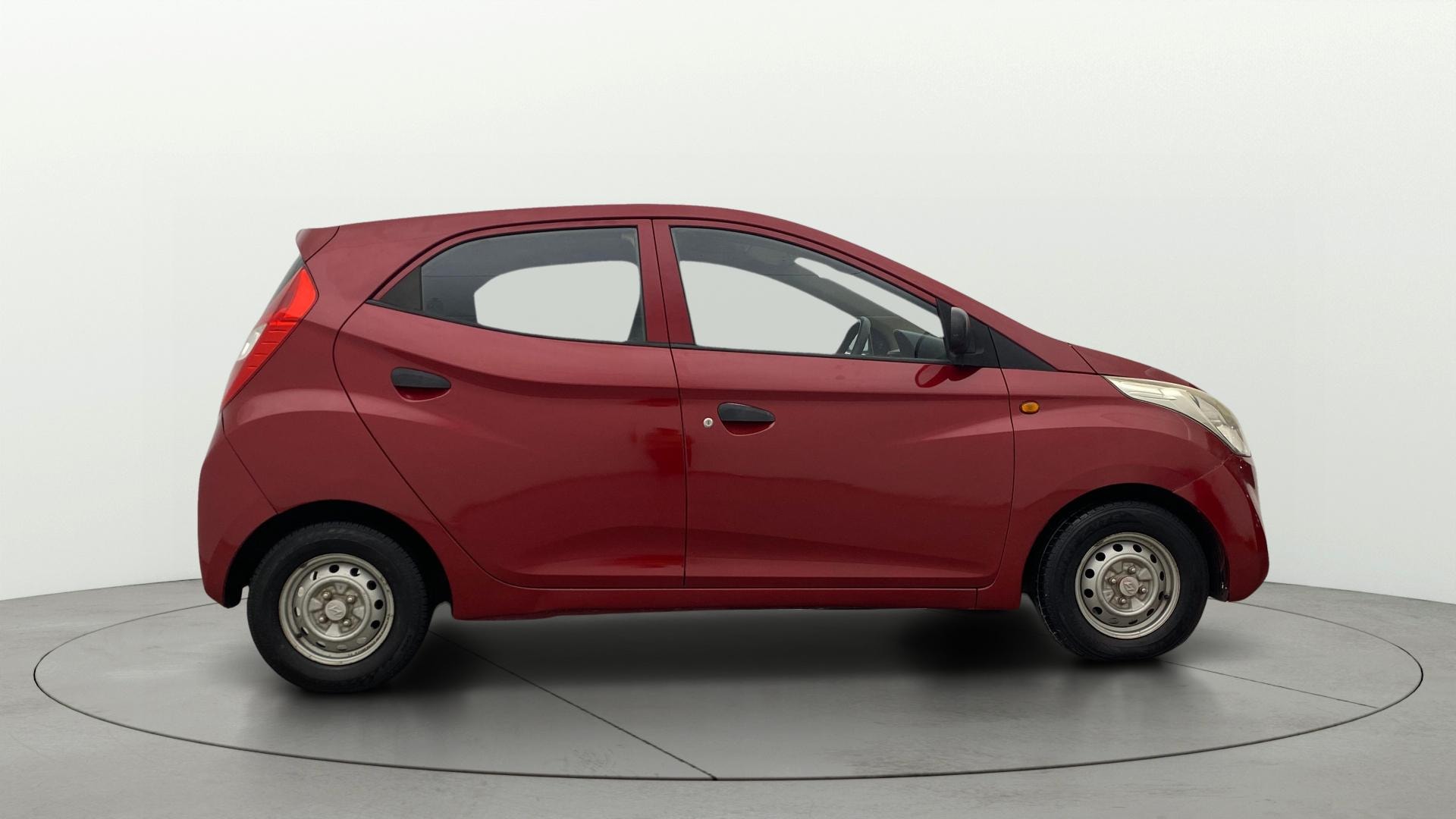 View 2015 Hyundai EON Era Plus Image 8 Used 2015 Hyundai EON Era Plus Image 8