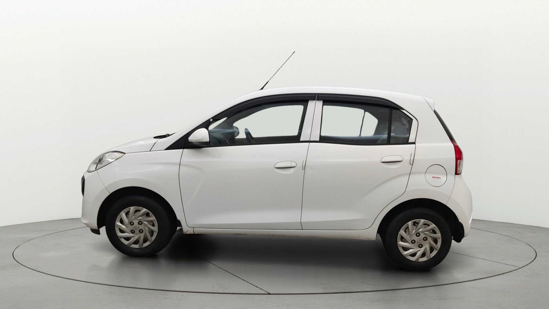 View 2022 Hyundai New Santro D-Lite Petrol Image 5 Used 2022 Hyundai New Santro D-Lite Petrol Image 5