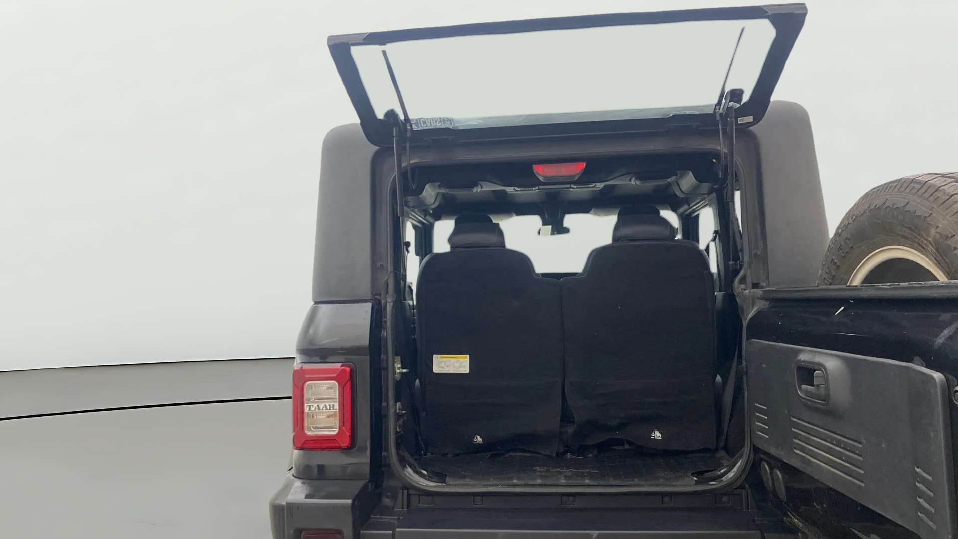 Used 2023 Mahindra Thar Used 2023 Mahindra Thar